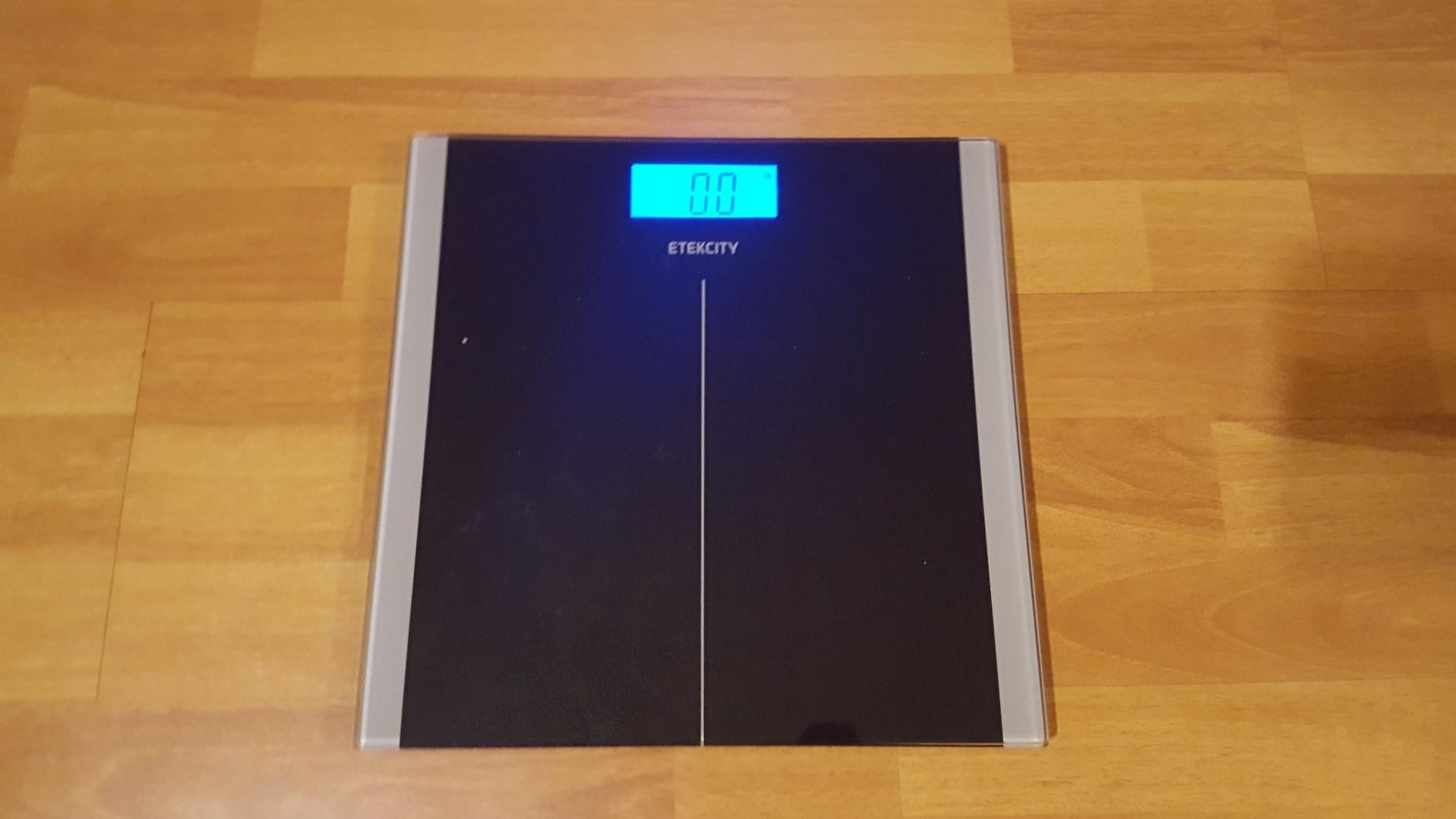 Etekcity Digital Body Weight Bathroom Scale, Large Blue LCD Backlight Display, High Precision Measurements, 6mm Tempered Glass, 400 Pounds customer photo 1