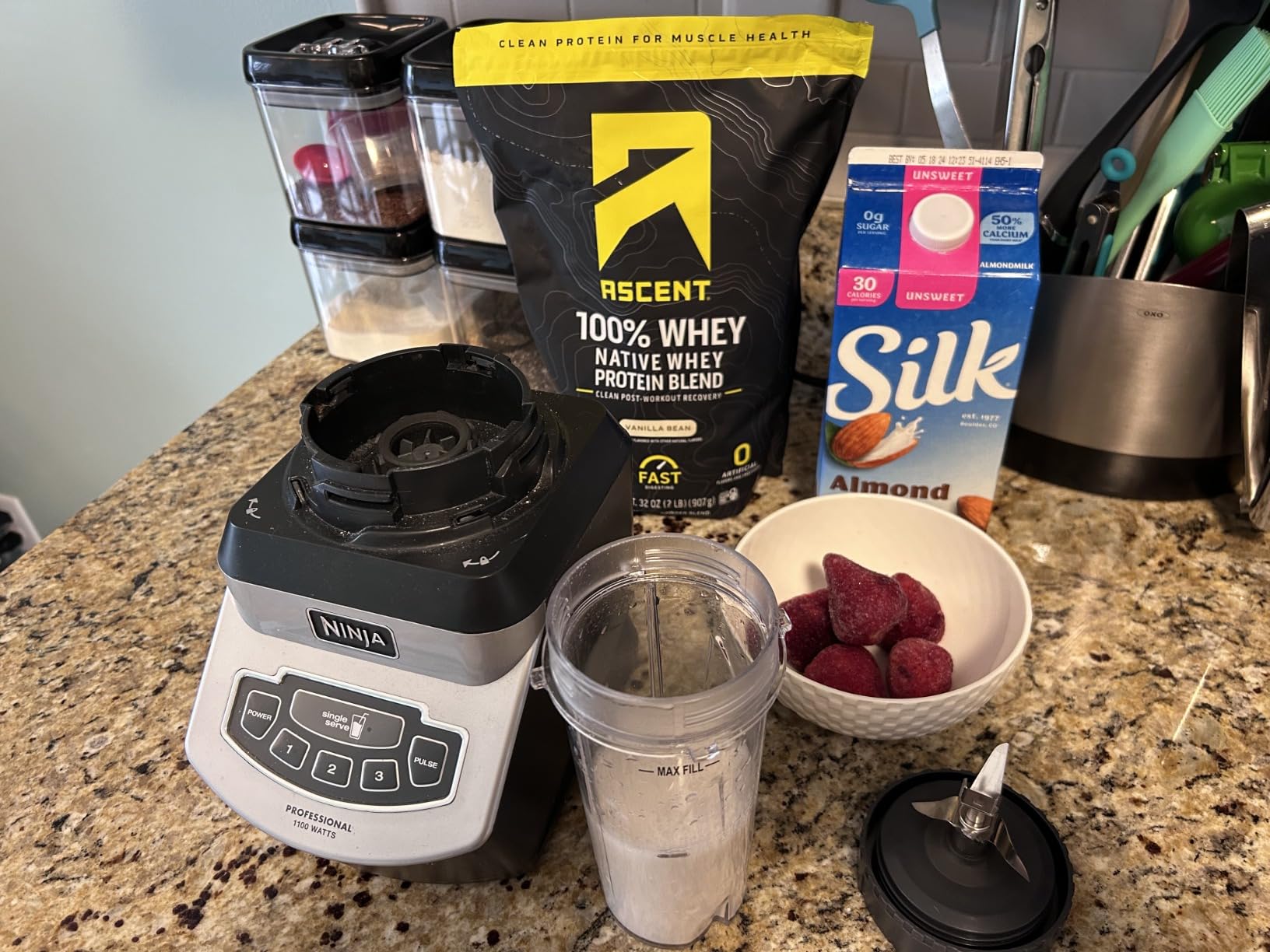 Ascent 100% Whey Protein Powder - Post Workout Whey Protein Isolate, Zero Artificial Flavors & Sweeteners, Soy & Gluten Free, 5.5g BCAA, 2.6g Leucine, Essential Amino Acids, Vanilla Bean 2 lb customer photo 2