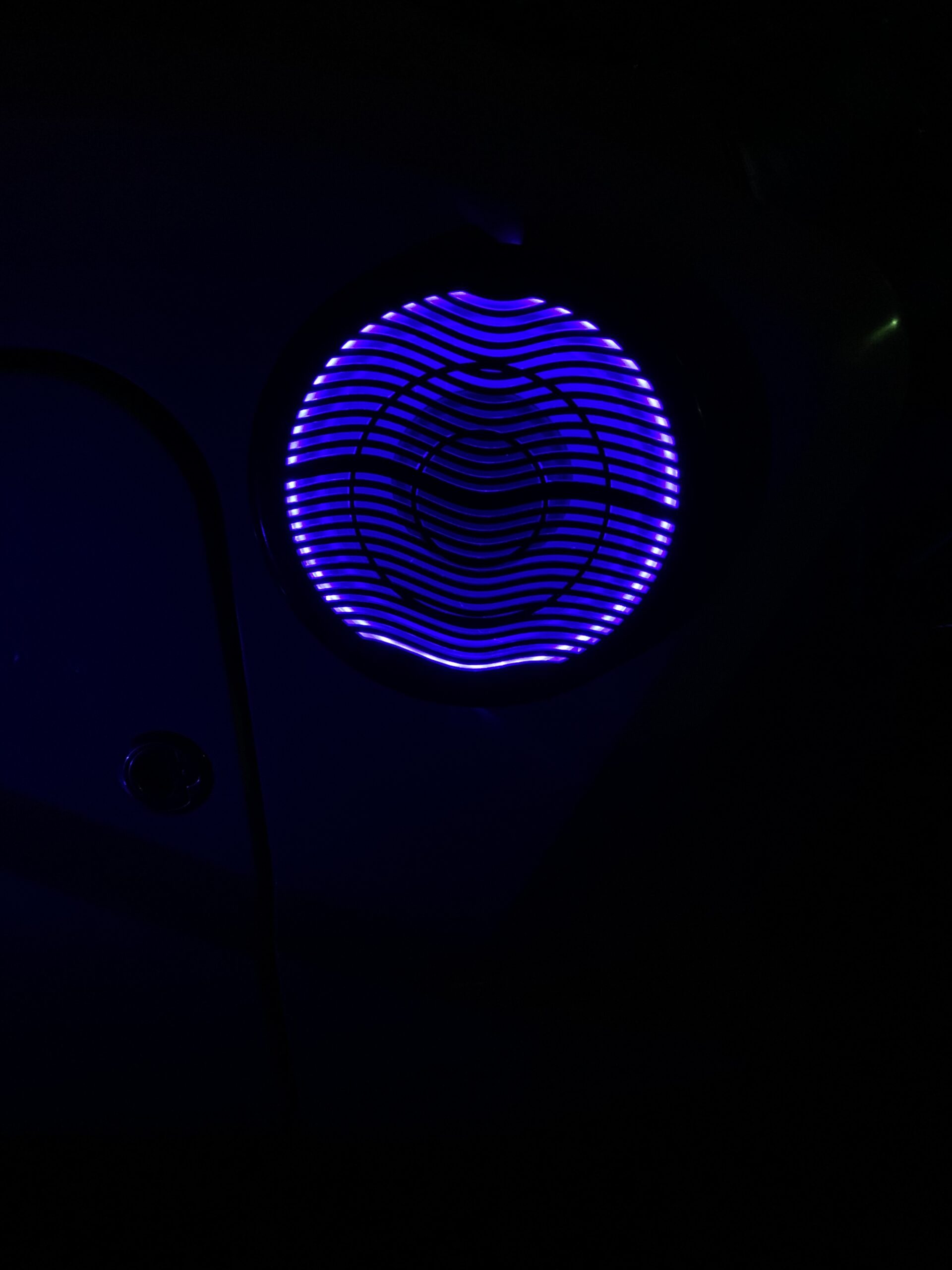 Rockville MS10LW 2400W Peak / 600W RMS 10