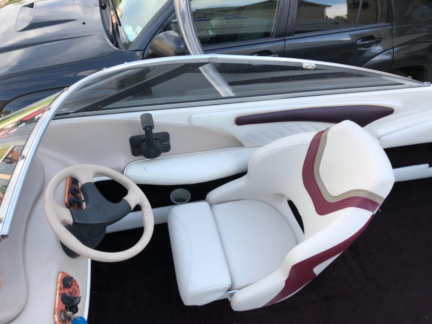 Seamander Boat Captains Chair,Boat Seat with Flip Up Bolster,Integral Rotomolded Frame, Premium EPDM Foam Material, Marine Grade Vinyl,5x5 or 5x12 inch Mounting Pattern customer photo 2