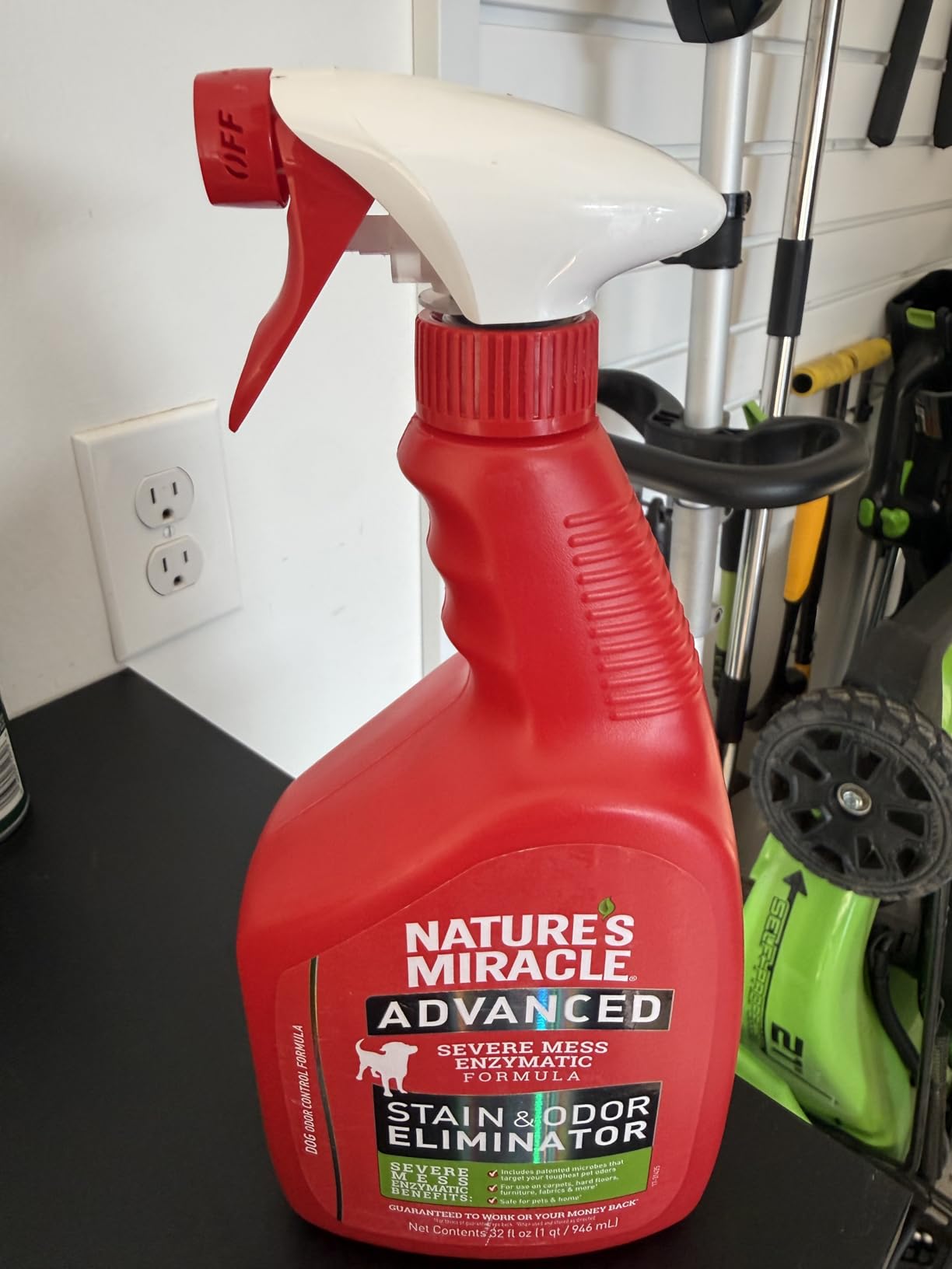 Nature's Miracle Advanced Stain and Odor Eliminator Dog Spray, Fresh Scent, Severe Mess Enzymatic Formula For Tough Pet Messes, 32 oz customer photo 1
