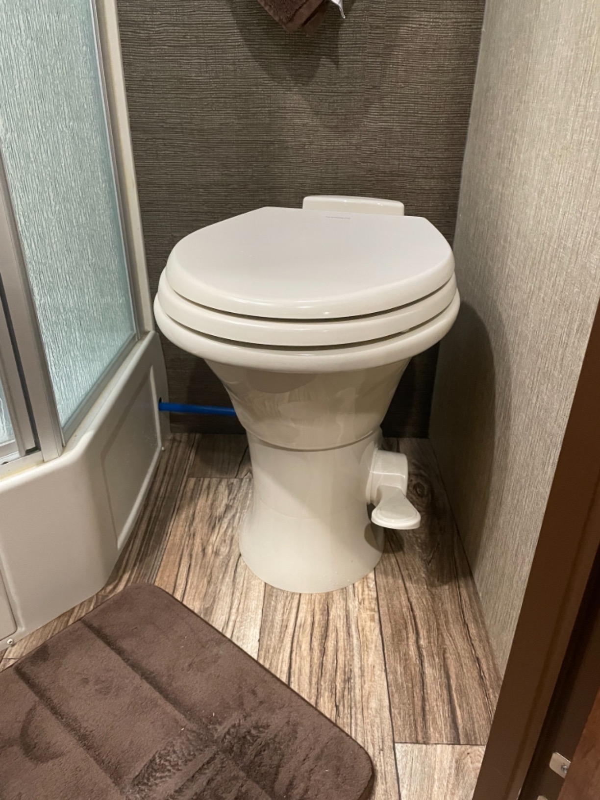 Dometic 310 Gravity Toilet, Bone, Standard Height customer photo 2