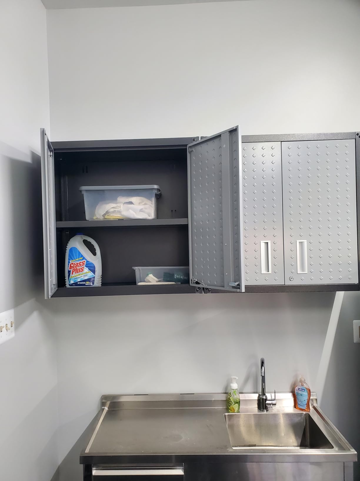 Manhattan Comfort Fortress Collection Mobile Garage Chest for Tools and Supplies, Dark Charcoal Gray/Silver customer photo 1
