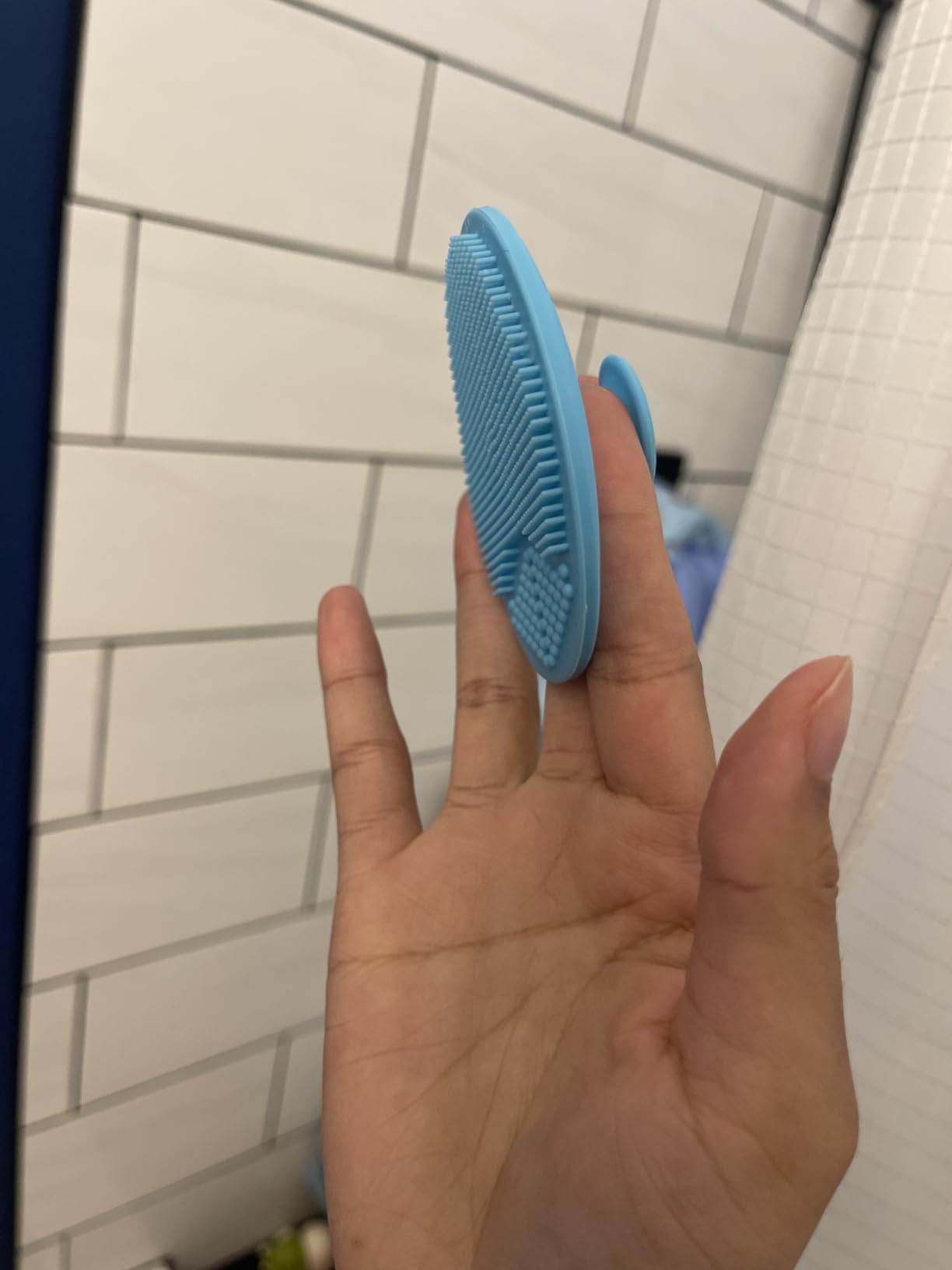 Frida Baby DermaFrida The SkinSoother Baby Bath Brush, Cradle Cap Brush for Babies, Baby Essential for Dry Skin, Cradle Cap Treatment and Eczema, 2 Pack customer photo 1
