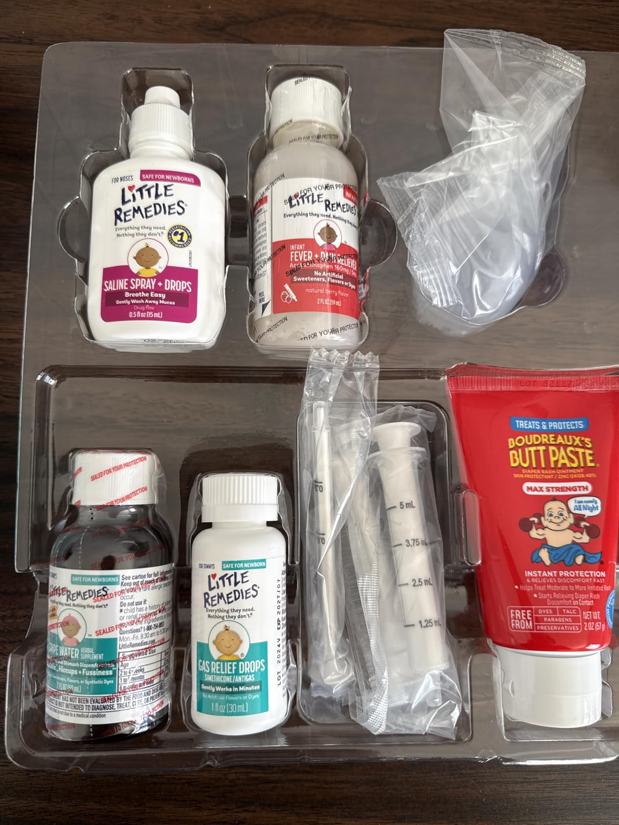 Little Remedies New Baby Essentials Kit with Saline Nasal Spray, Diaper Rash Cream, Gas Relief Drops, Gripe Water & More, Safe for Newborns customer photo 1