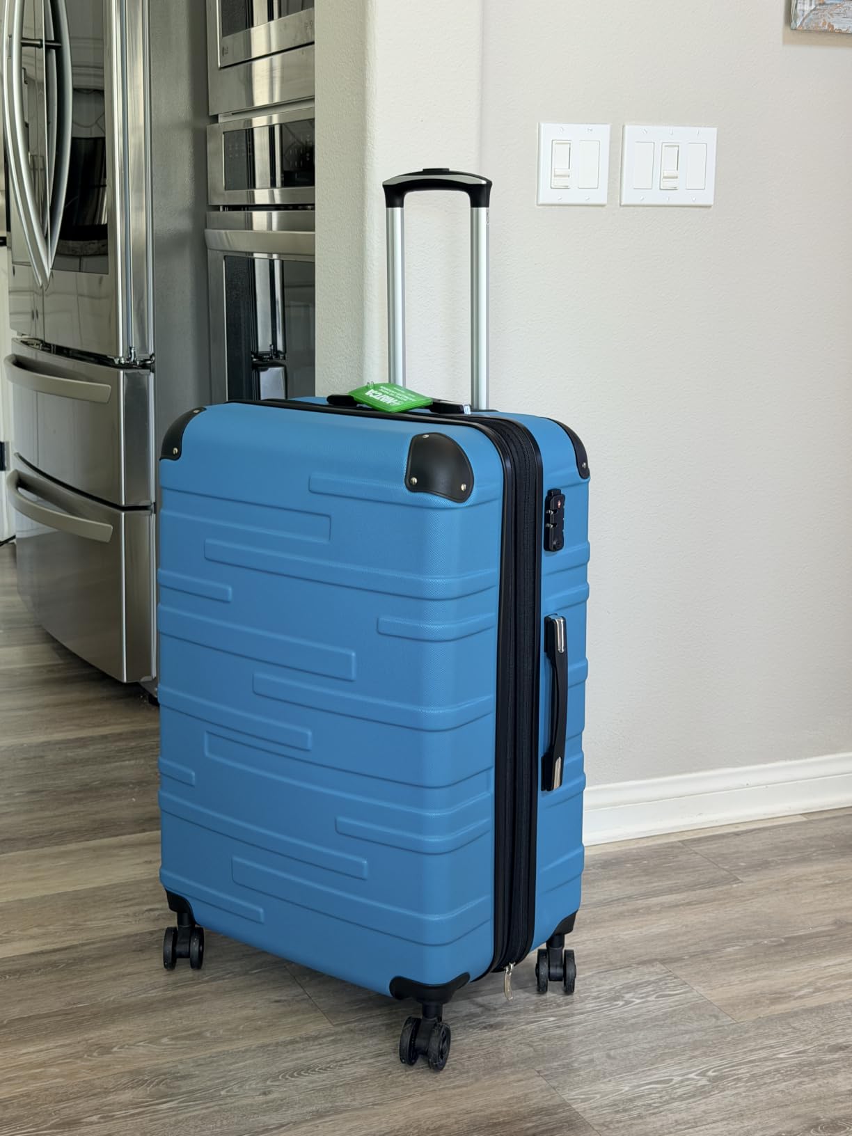 Hardside Luggage 3 Piece Set with TSA Lock, Spinner Wheels, Telescopic Handle, Lightweight Travel Suitcases (Lake Blue, 3 piece set) customer photo 1