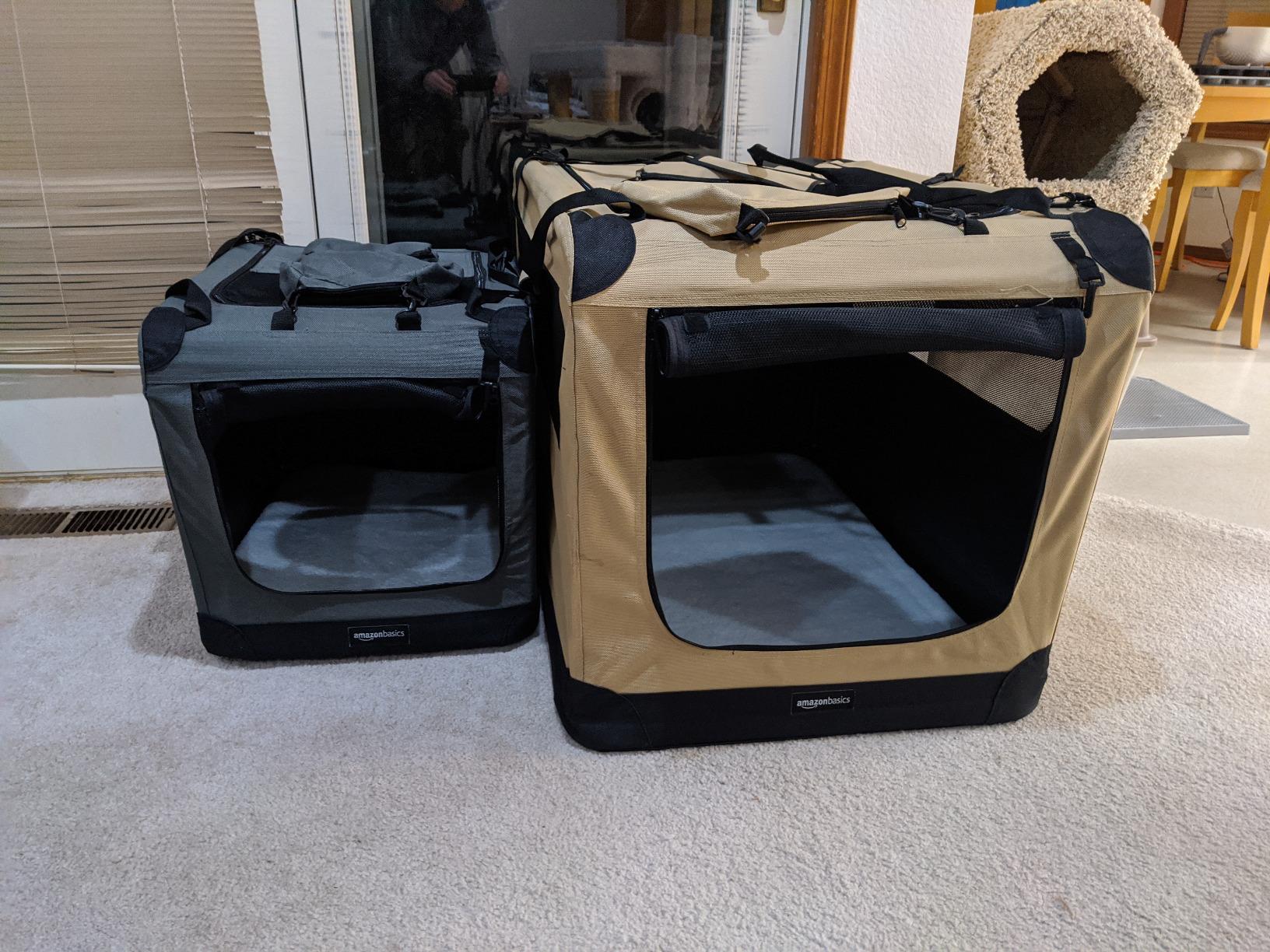 Amazon Basics Portable Folding Soft Pet Dog Crate Carrier Kennel for Large Dogs, Easy to Clean, 36 x 24 x 24 inches, Grey customer photo 1