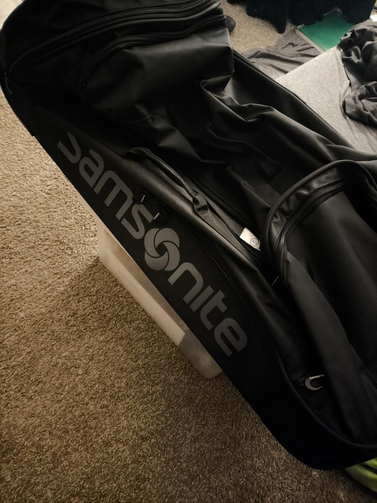 Andante 2 Wheeled Duffel Bag - 32-Inch Durable Rolling Luggage with Inline Skate Wheels, Push-Button Handle & Spacious Compartments - Travel-Friendly and Lightweight - All Black customer photo 2