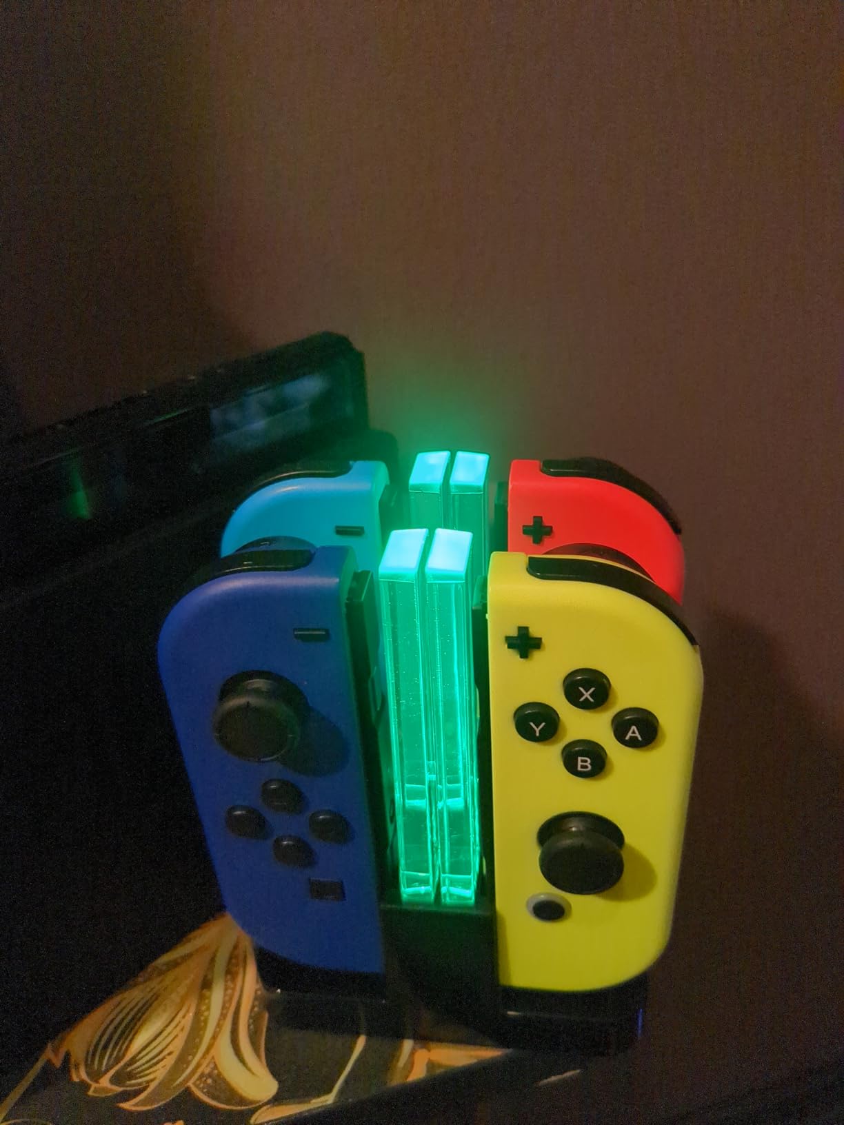 FastSnail Charging Dock Compatible with Nintendo Switch for Joy Con & OLED Model Controller with Lamppost LED Indication customer photo 2