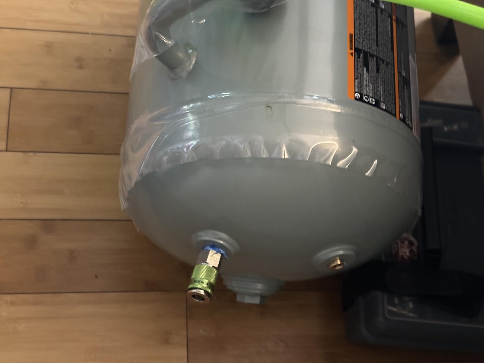 Metabo HPT Reserve Air Tank, High Capacity 10 Gallon Air Tank, ASME Certified, 5 Quick Connect Couplers, Industrial Pressure Gauges, Angled Steel Legs for Stability, UA3810AB customer photo 1