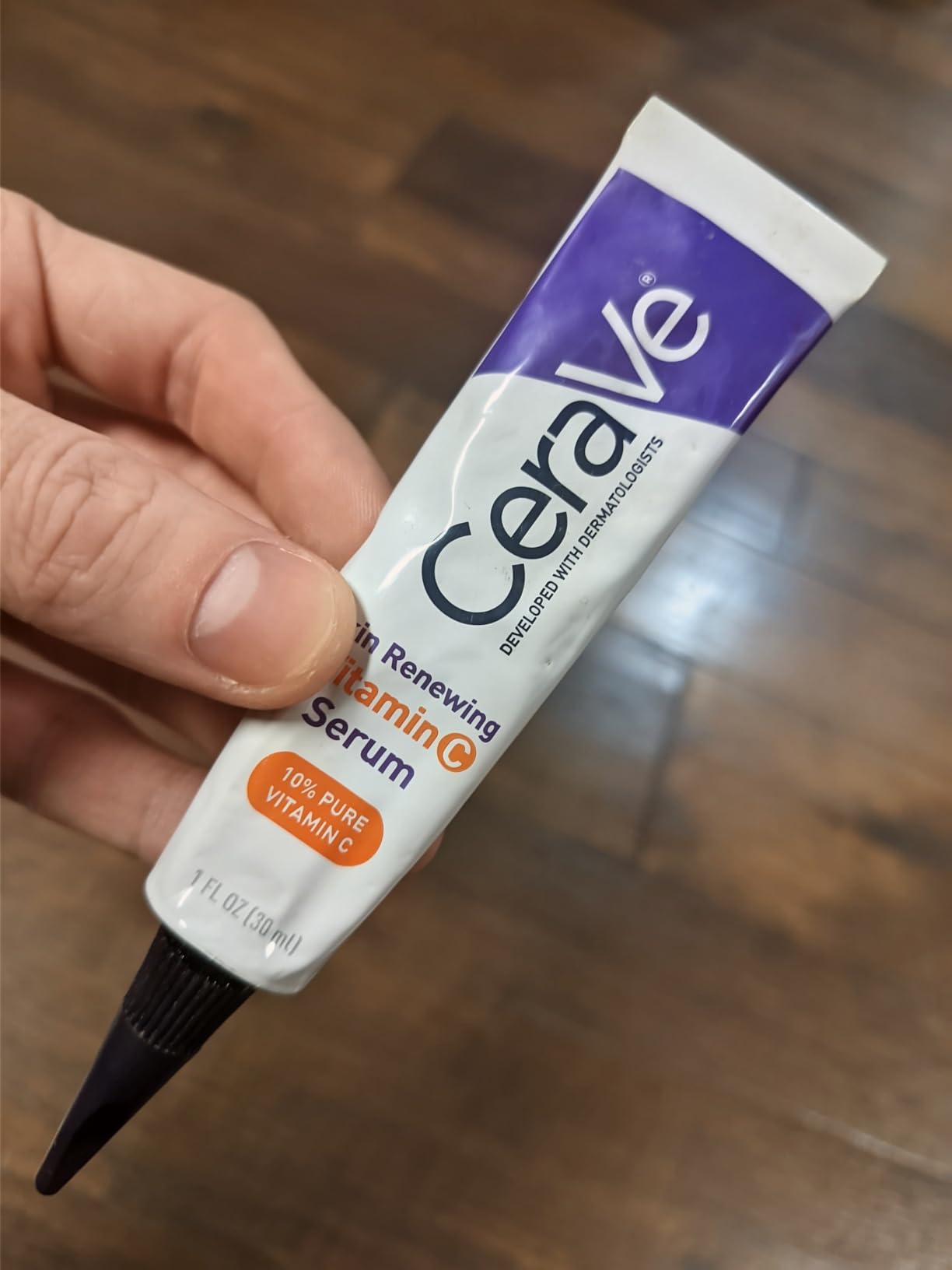 CeraVe Vitamin C Serum for Face with 10% Pure Vitamin C, Hyaluronic Acid & 3 Essential Ceramides, Skin Brightening Antioxidant Serum customer photo 1
