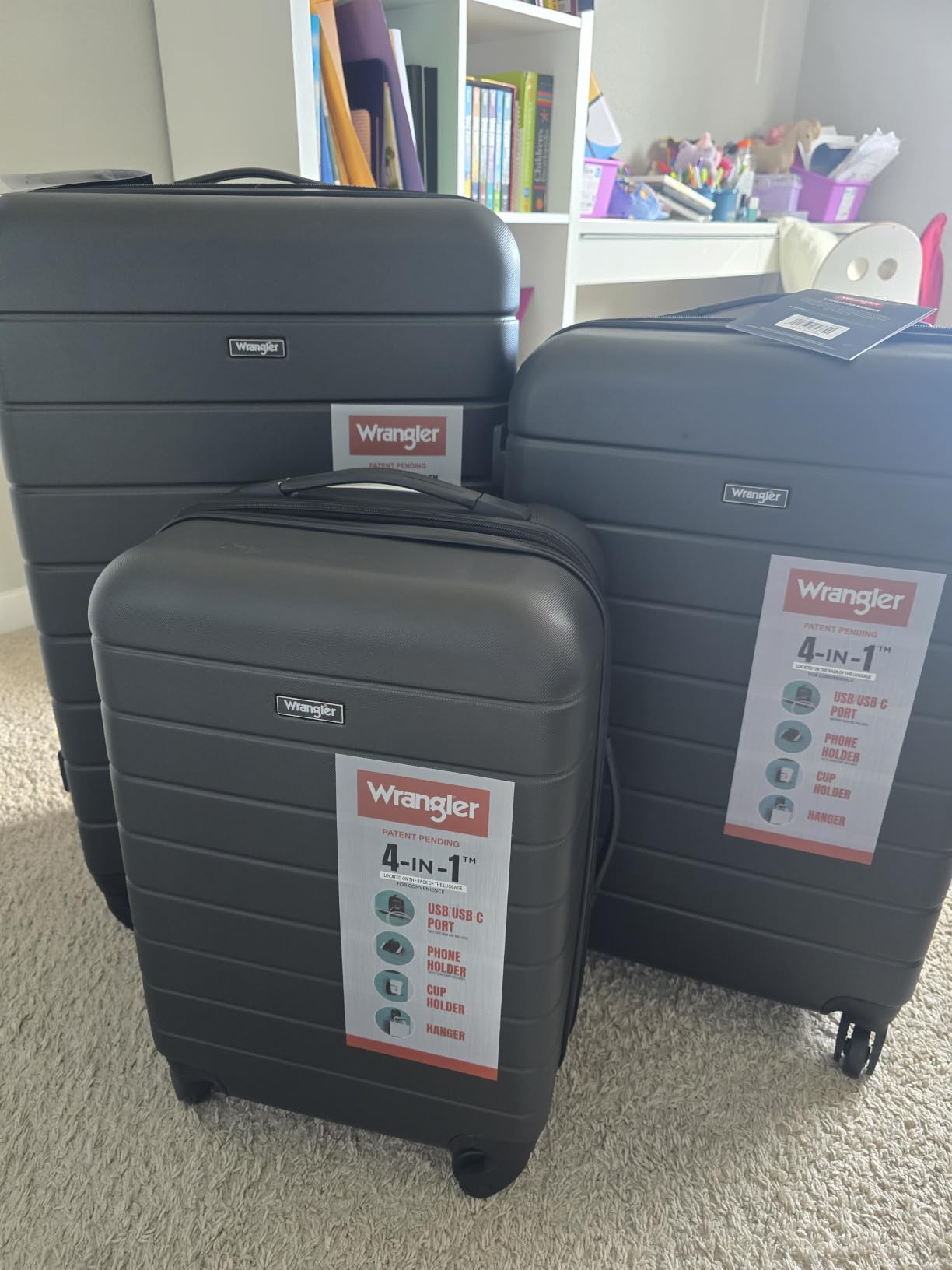 Wrangler Smart Spinner Hardside Luggage, 3 Piece Set, Black customer photo 1