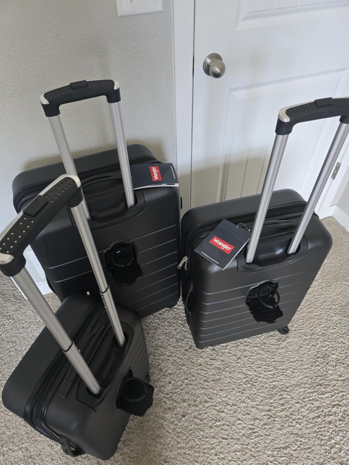 Wrangler Smart Spinner Hardside Luggage, 3 Piece Set, Black customer photo 2