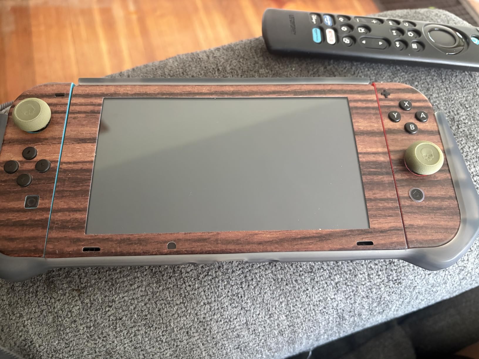 Mumba Dockable Case Compatible with Nintendo Switch 1 (2017 Release), Blade Series TPU Grip Protective Cover Case customer photo 2