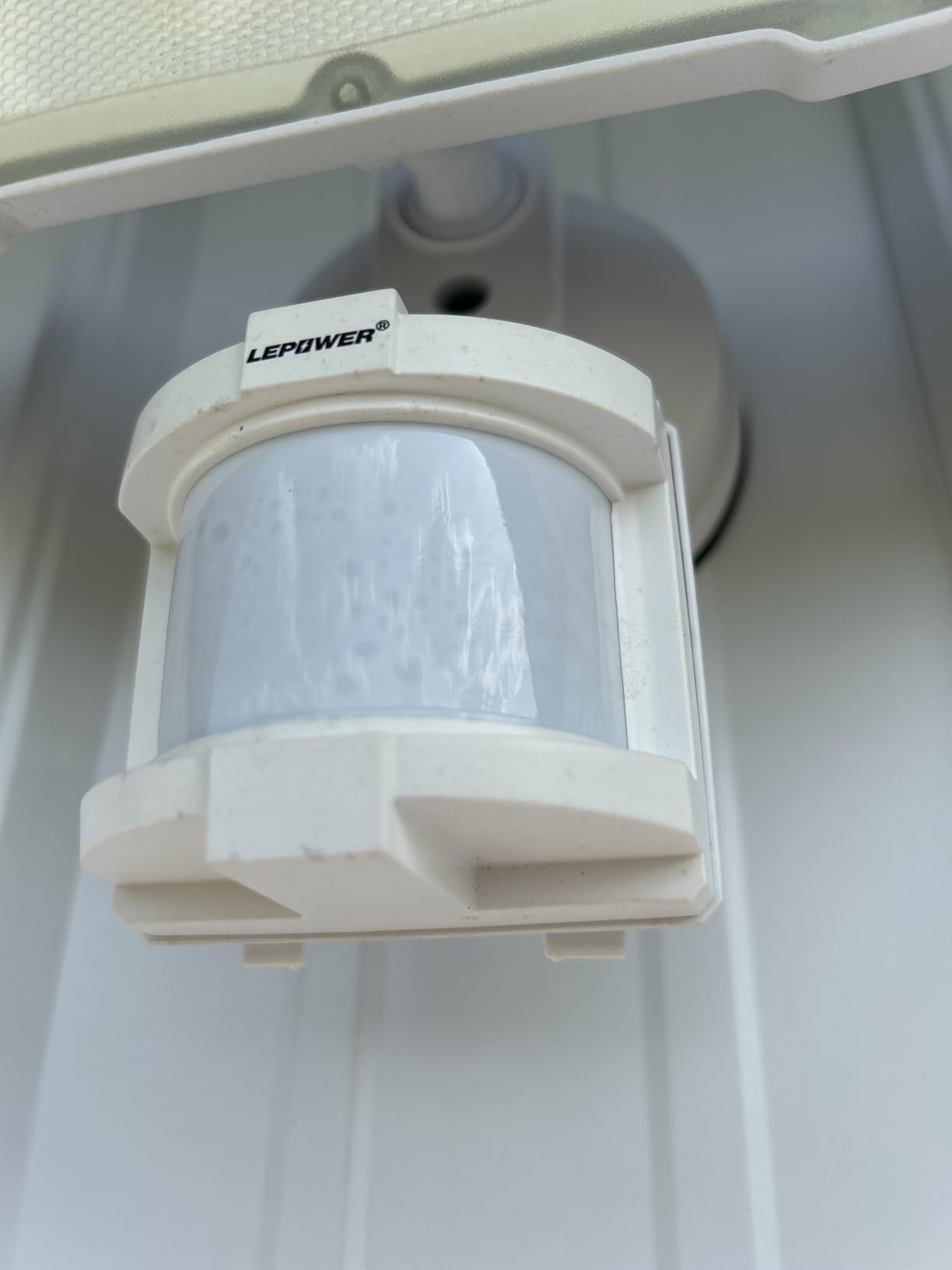 LEPOWER LED Motion Sensor Security Lights, 3 Head Motion Detected, 38W, 4200LM, Waterproof IP65, 5500K, Full Metal for Outdoor, Garage, Porch, Yard (Black) customer photo 2