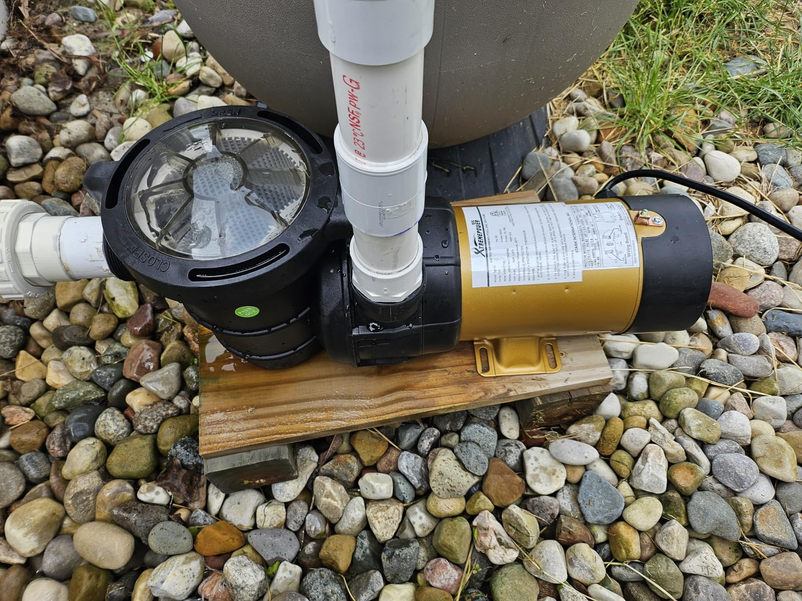 XtremepowerUS 1.5HP Variable 2-Speed Above Ground Swimming Pool Pump High Flow with Strainer and Fitting Adapter customer photo 1