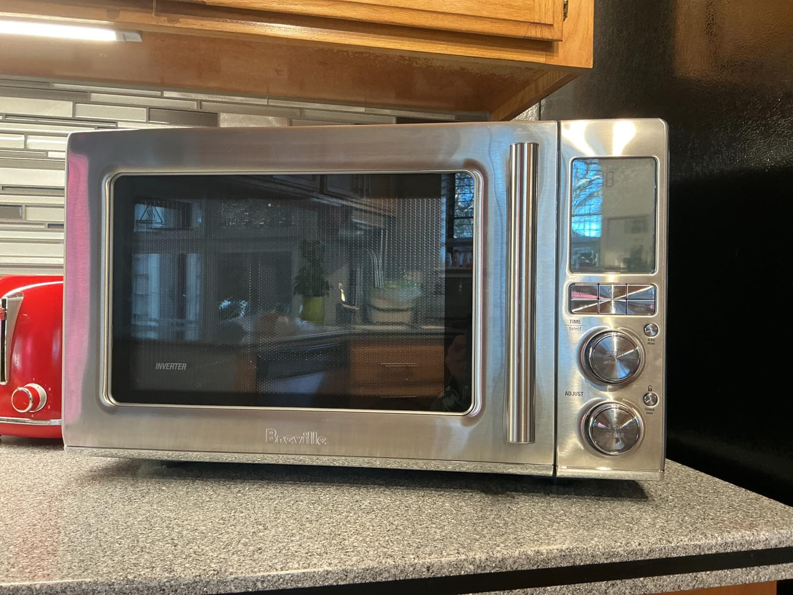 Breville BMO870BSS Combi Wave 3-in-1 Microwave, Air Fryer and Convection Oven, Brushed Stainless Steel customer photo 2