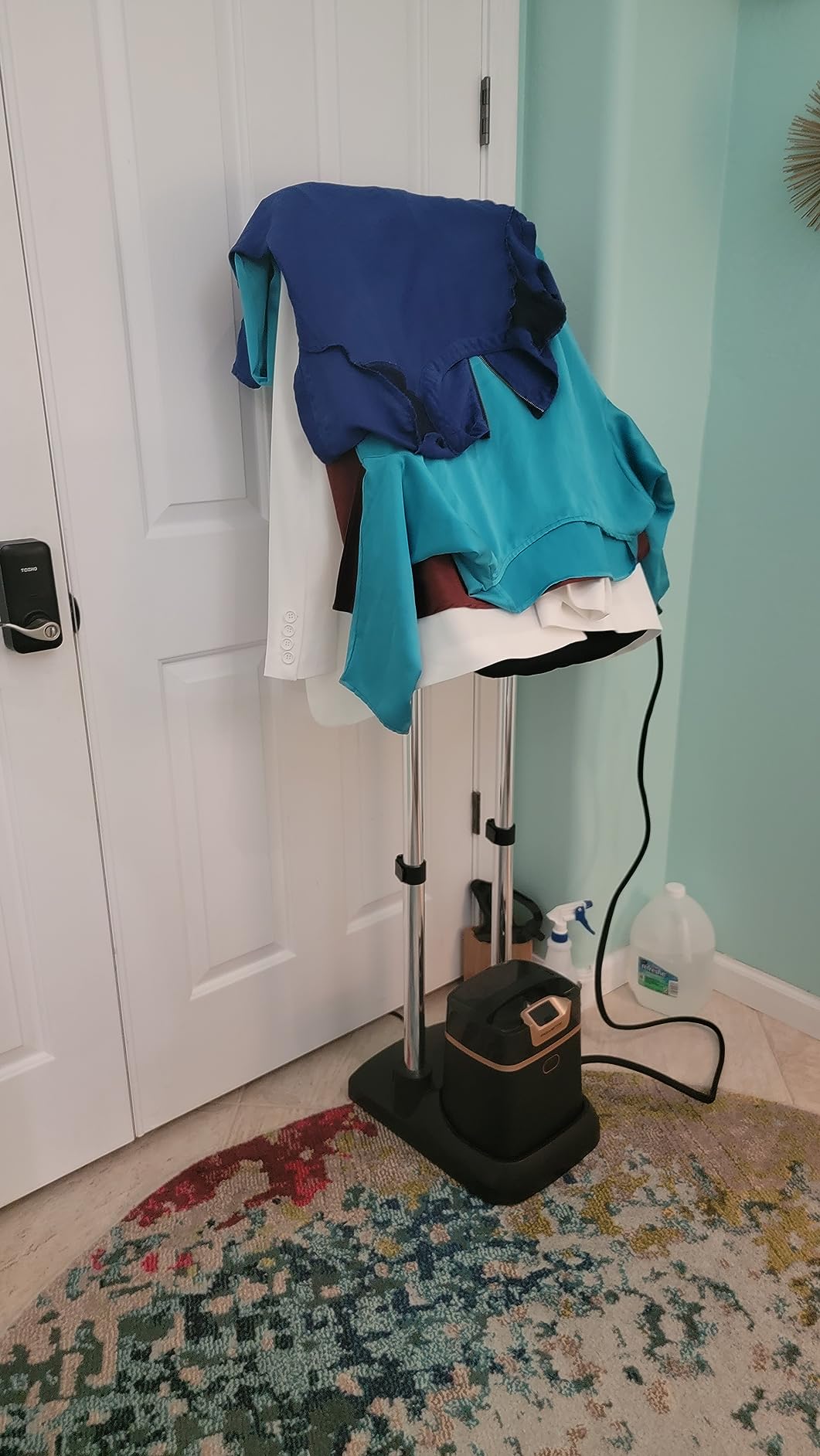 Rowenta IXEO Steamer for Clothes with Ironing Board 65 Inches 45 Second Heatup, 1 Liter Capacity 1500 Watts Ironing, Portable, Fabric Steamer, Garment Steamer, Adjustable QR1410, Black customer photo 1
