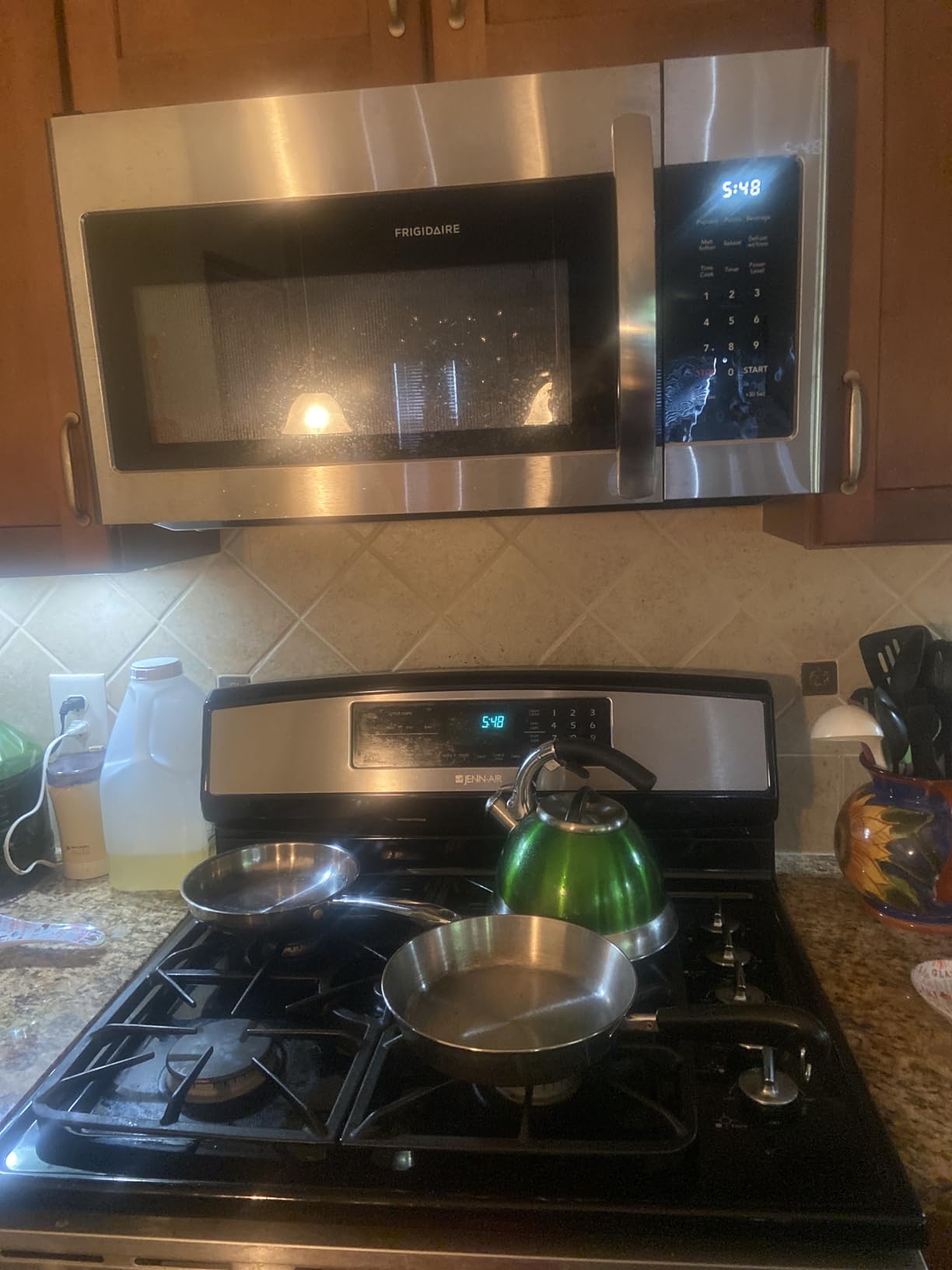 FRIGIDAIRE FFMV1846VS 30