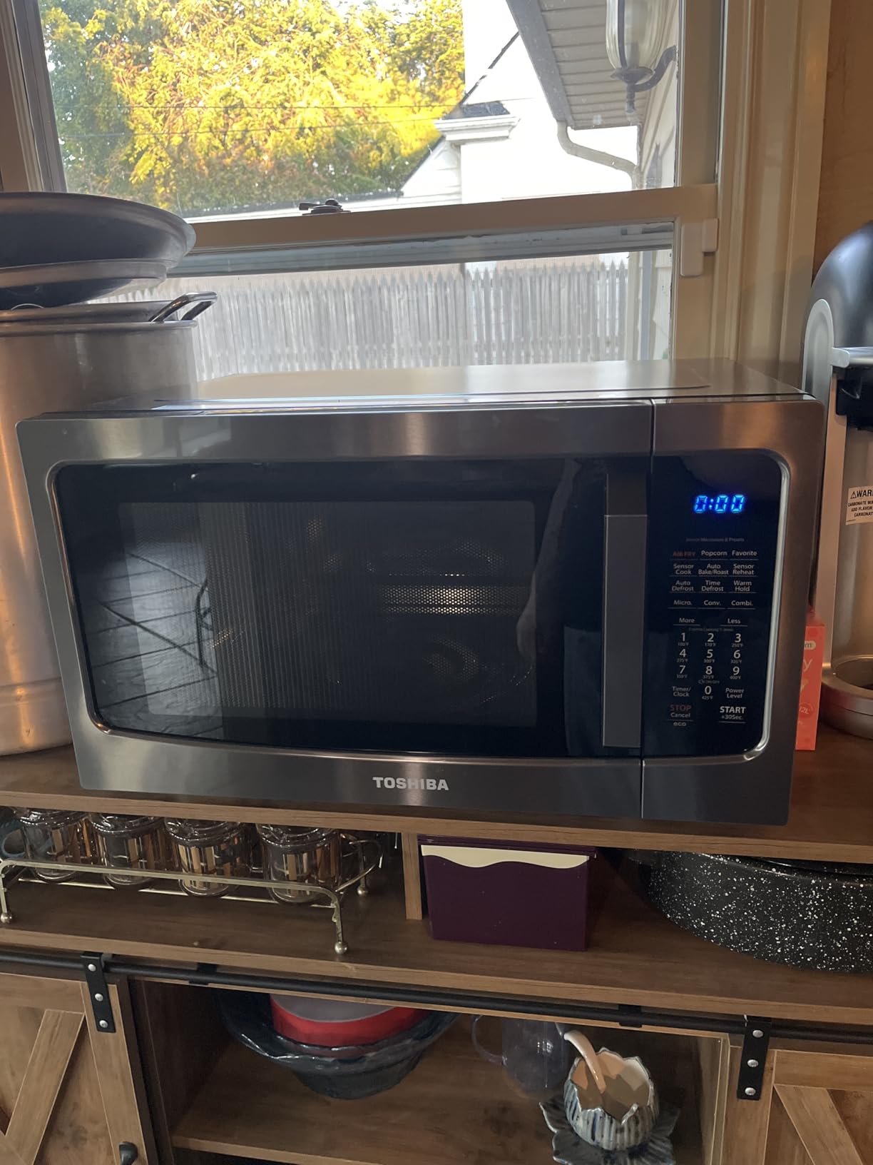 Toshiba Air Fryer Combo 4-in-1 Countertop Microwave Oven, Smart Sensor, Convection, Mute Function, Position Memory 13.6