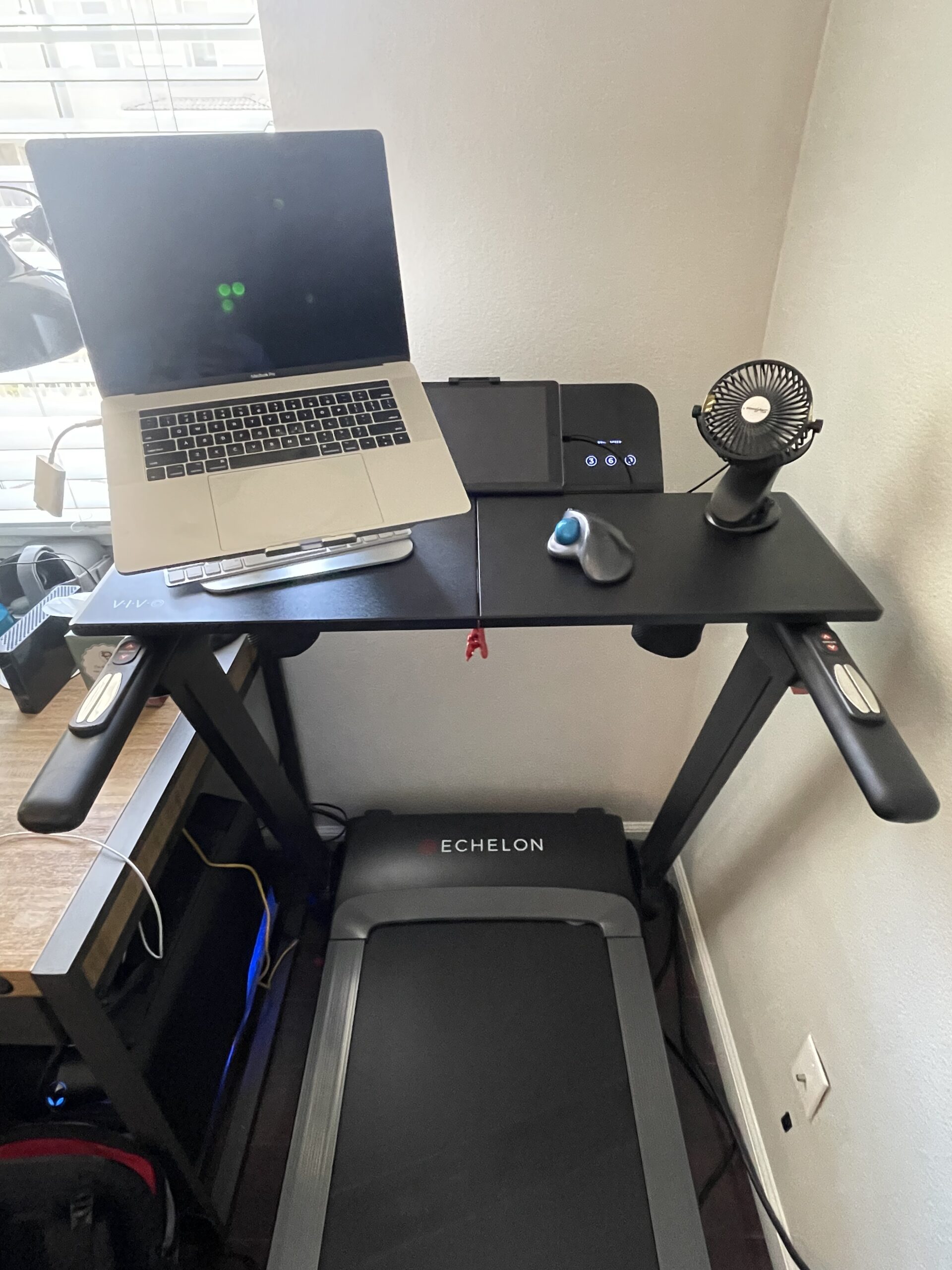 Echelon Stride Treadmill, Smart Foldable, 300 Lb Capacity, Motorized Incline, Comfortable Air Cushioning Deck, 30-Day Free Membership customer photo 2