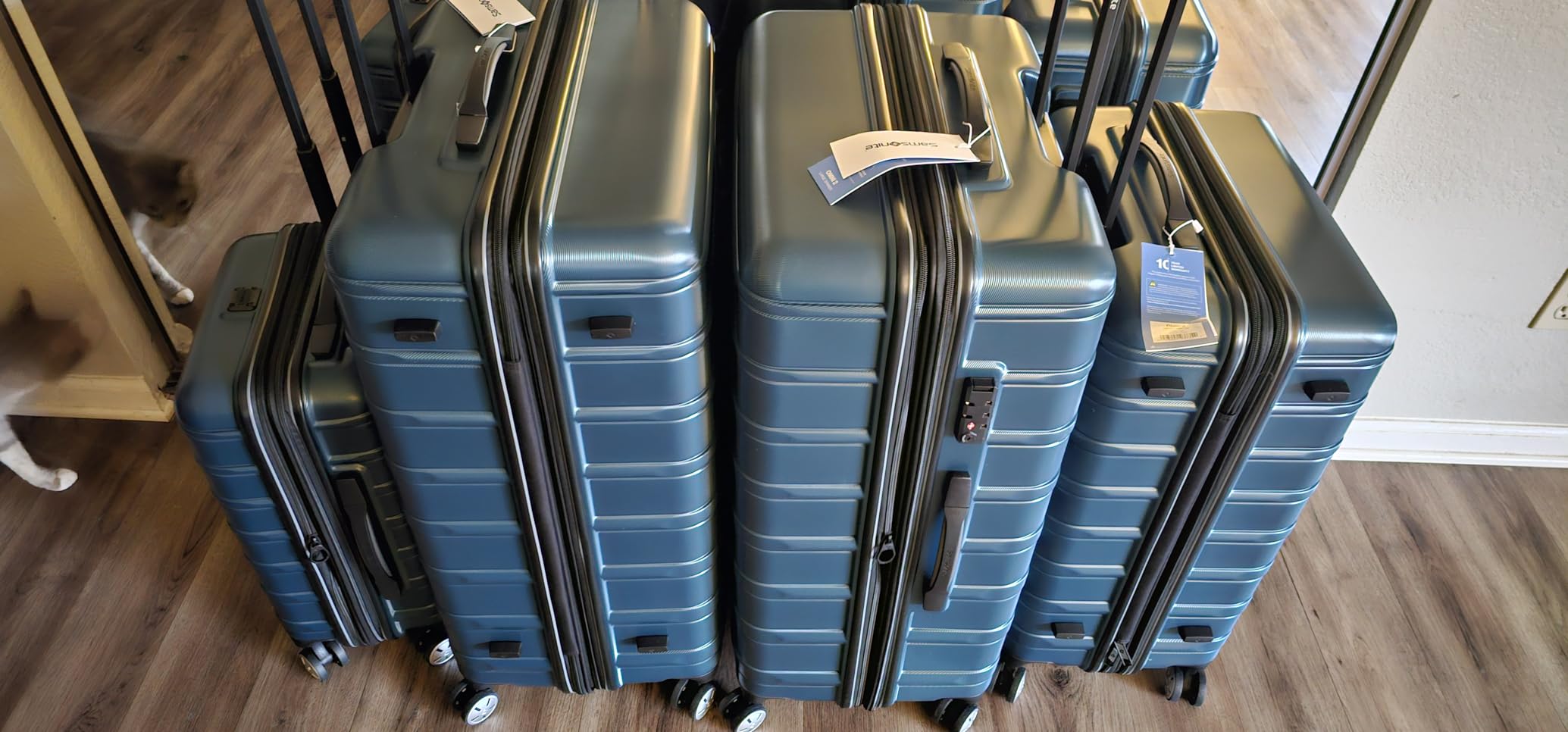 Samsonite Omni 2 Hardside 3 Piece Set - Includes Global Carry-On, Medium, & Large Checked Suitcases - 360° Dual Spinner Wheels - Integrated TSA Lock & Expansion - Amazon Exclusive - Nova Teal customer photo 1