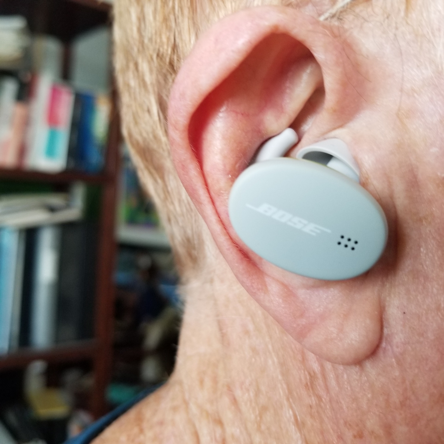 Bose Sport Earbuds - Wireless Earphones - Bluetooth in Ear Headphones for Workouts and Running, Triple Black customer photo 2