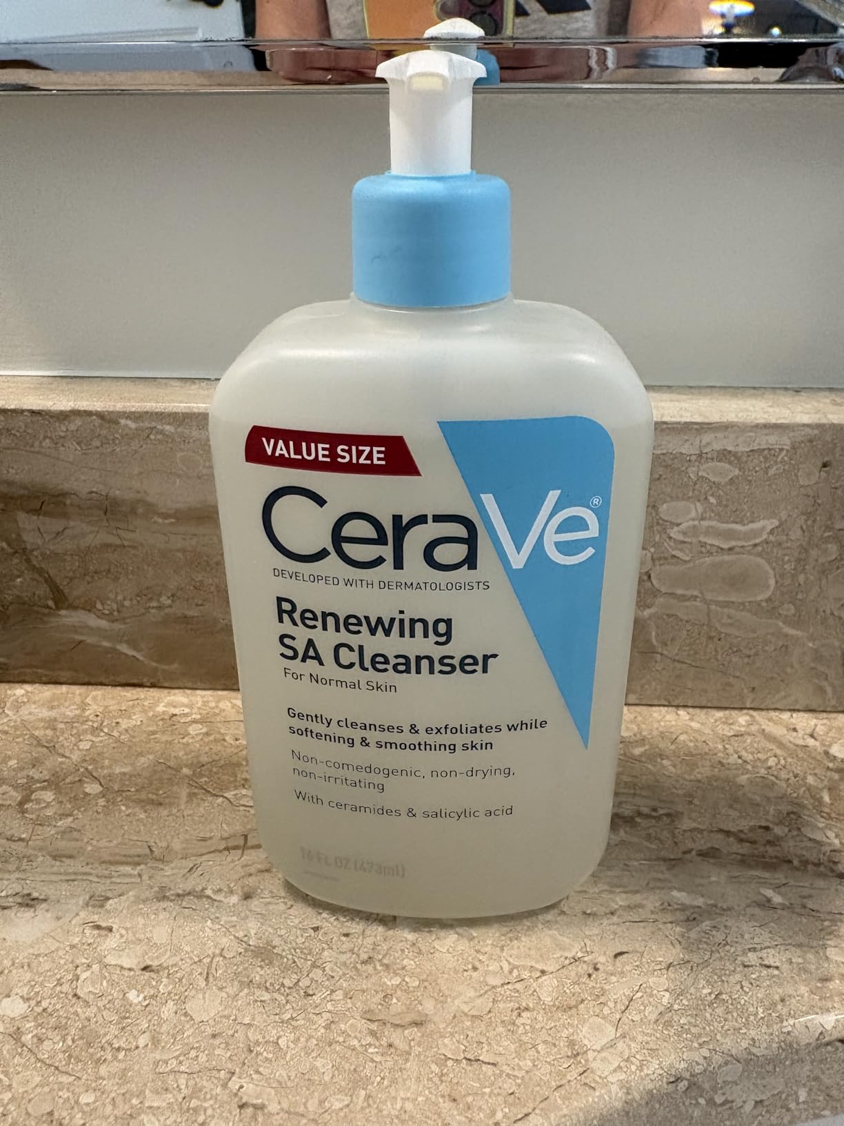 CeraVe Renewing Salicylic Acid Cleanser, Formulated With Hyaluronic Acid, Niacinamide, & Ceramides, Gentle BHA Exfoliating Face Wash, Non Comedogenic & Fragrance Free, 16 Ounce customer photo 1