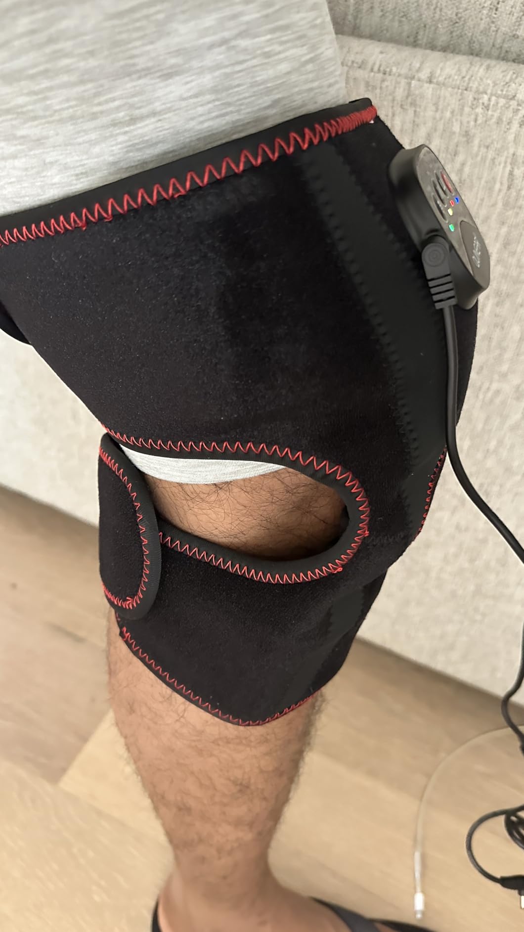 QUINEAR Knee Massager for Pain Relief, Air Compression Heating Pad for Knee, Heated Knee Warmers Wrap, 3 Modes & 3 Intensities customer photo 1
