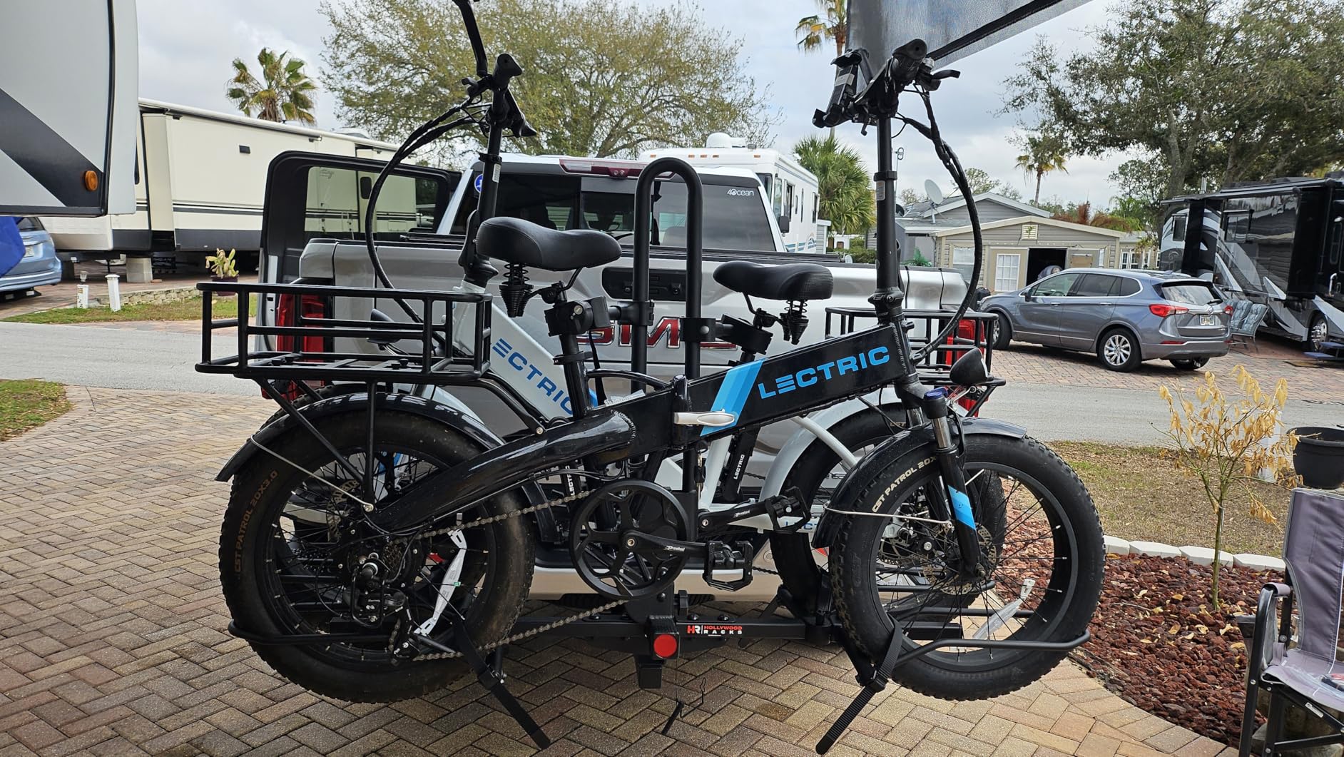 Hollywood Racks RV Rider Hitch Bike Rack for 2 E-Bikes up to 80 lbs Each - Premium Electric Bike Rack for RV, Fifth Wheel, Flat Towed Vehicle customer photo 1