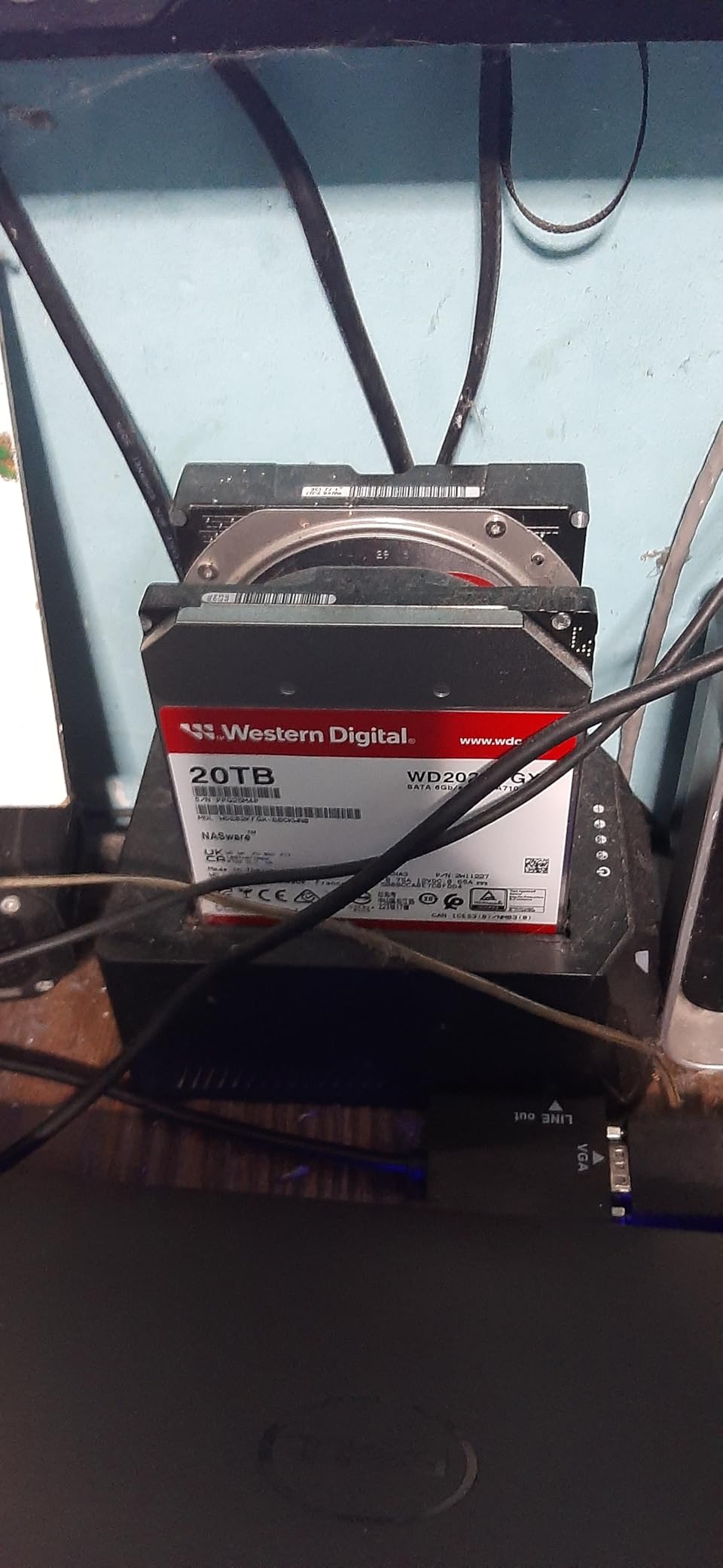 Western Digital 18TB WD Red Pro NAS Internal Hard Drive HDD - 7200 RPM, SATA 6 Gb/s, CMR, 512 MB Cache, 3.5