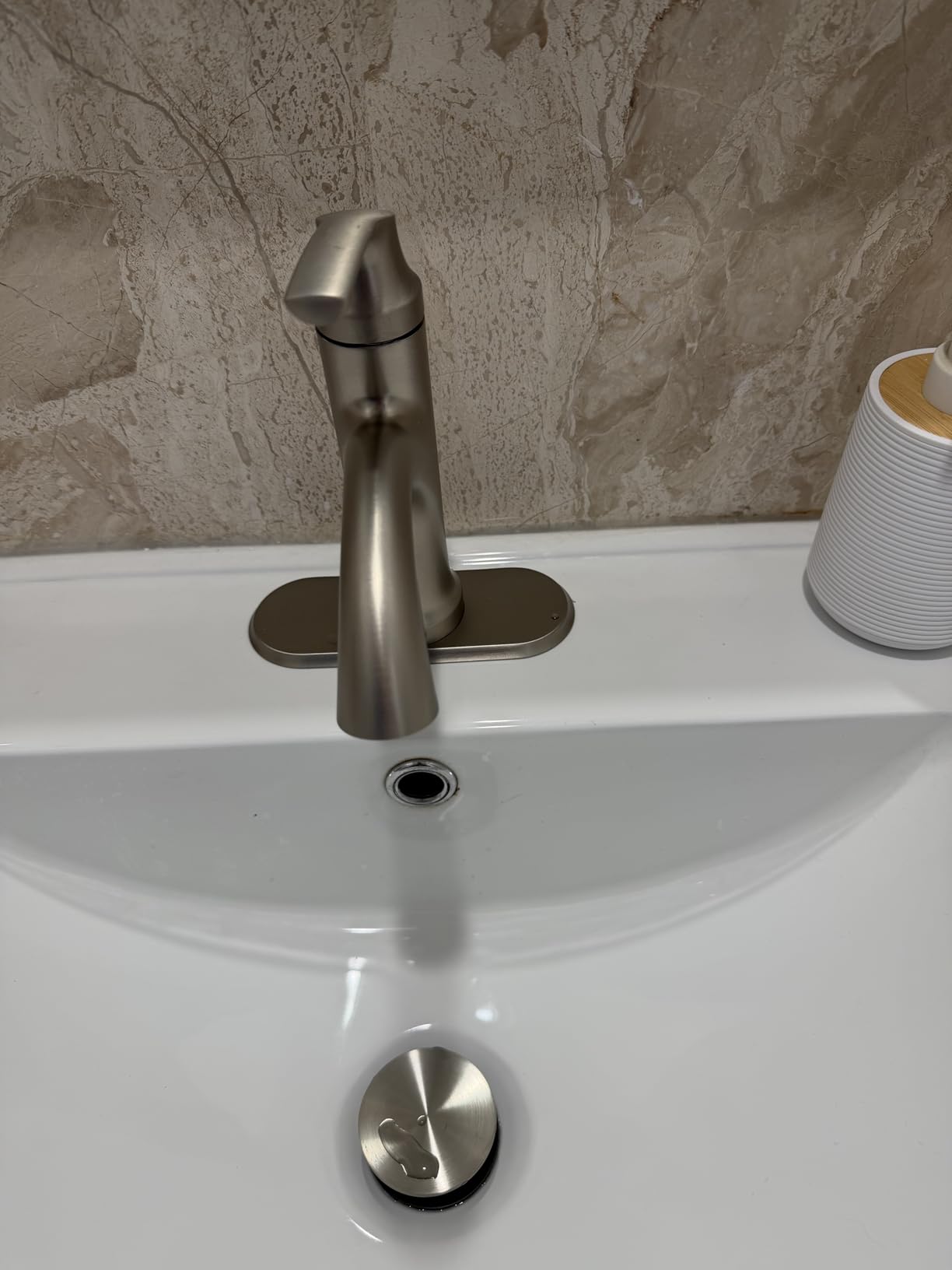 Moen Wellton Spot Resist Brushed Nickel One Hole Single-Handle Bathroom Faucet with Optional Deck Plate and Drain Assembly, 84980SRN customer photo 2