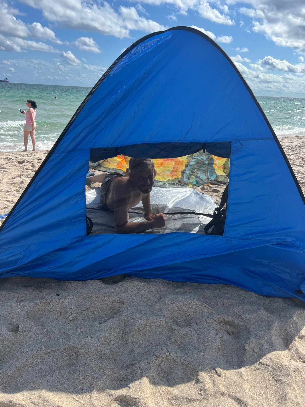 Glymnis Pop Up Beach Tent Beach Shade Tent for 1-4 Persons Sun Shelter UPF 50+ Enclose Zipper Door Portable Easy Up Beach Tent customer photo 2