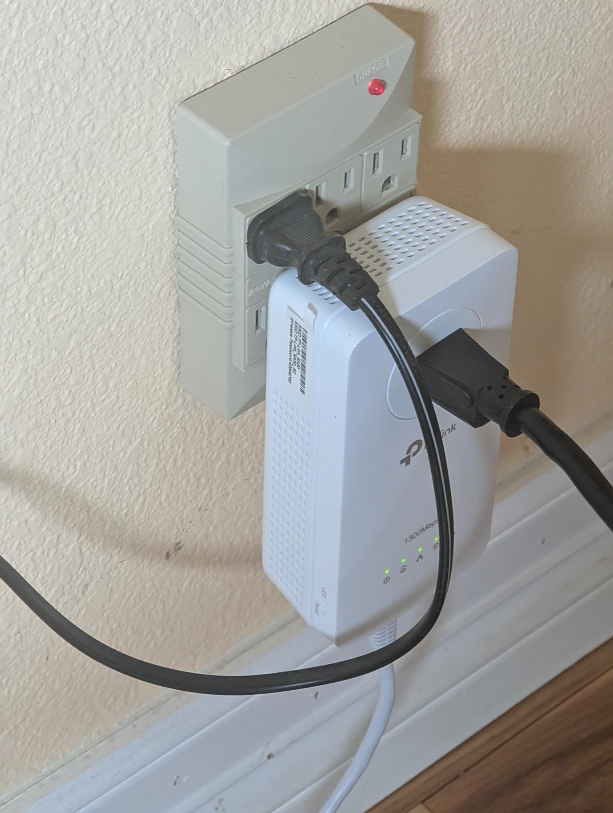 TP-Link Powerline WiFi Extender TL-WPA8631P KIT - Includes AV1300 Powerline Network Adapter and AC1200 Dual Band Extender, 2x2 MIMO, 3 Gigabit Ports, Passthrough, Plug & Play, Free Expert Support customer photo 1