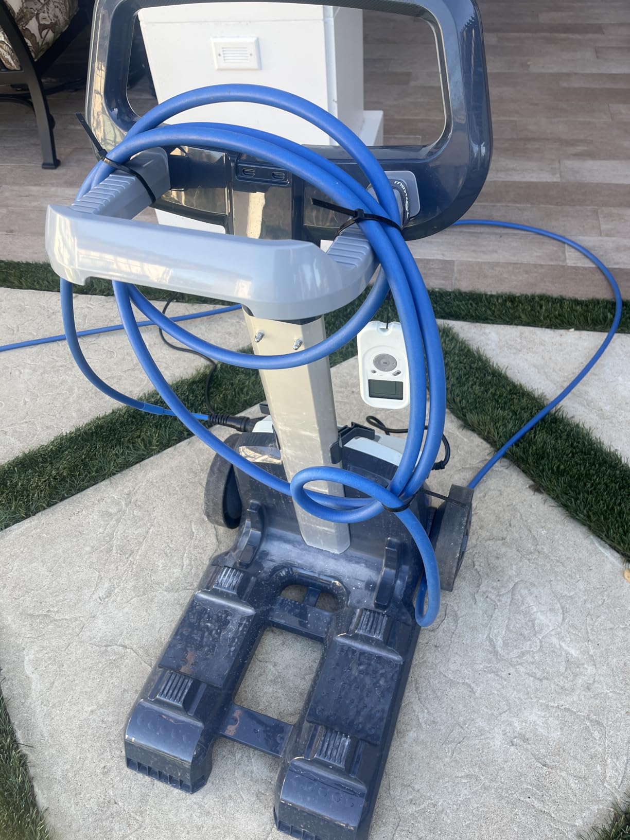 Dolphin Wave 60 Automatic Robotic Pool Vacuum Cleaner Includes Caddy, Wall Climbing Scrubber Brush, Top Load Filters, Ideal for Commercial Pools up to 50 FT in Length customer photo 1