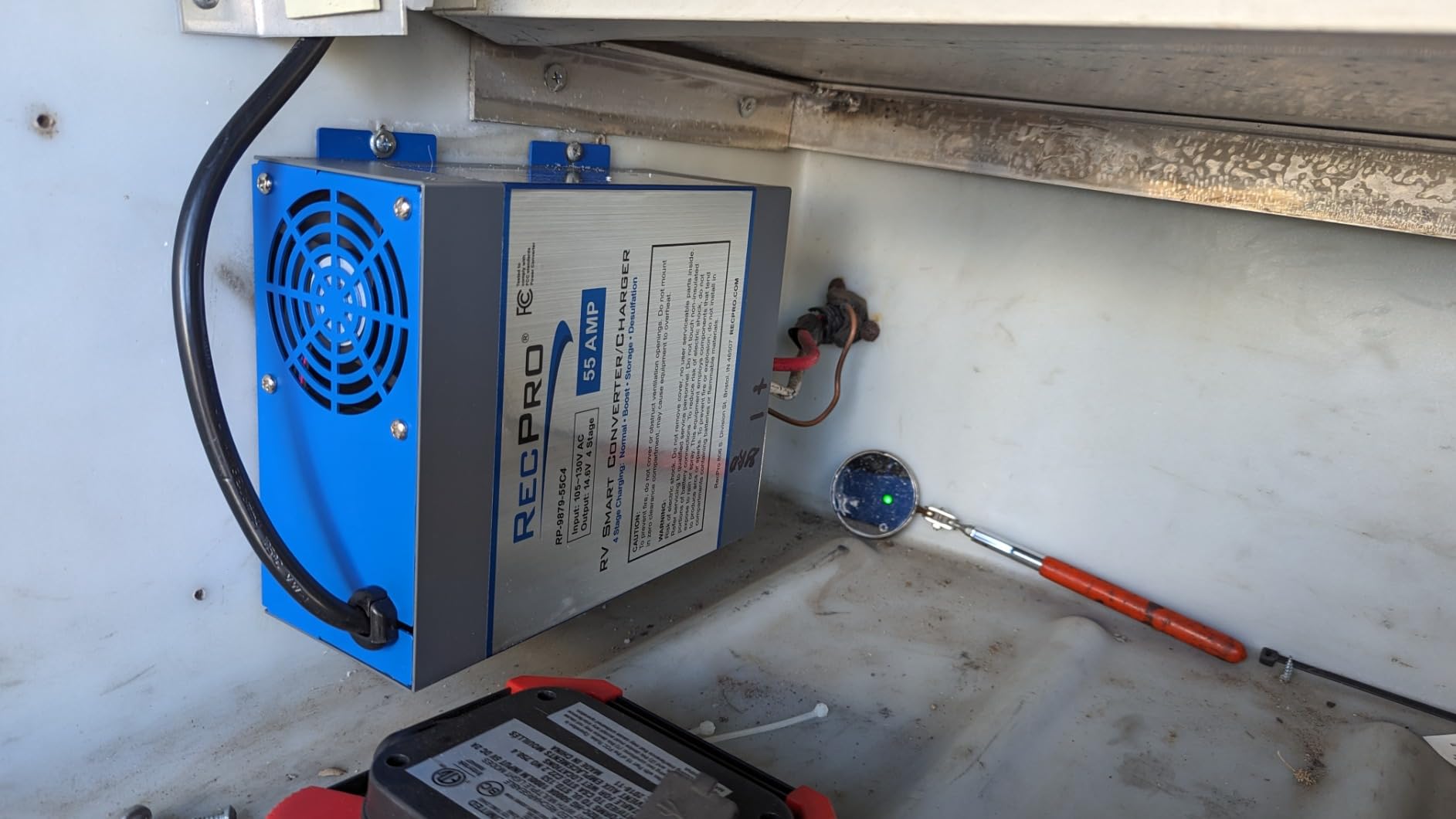 RecPro RV Converter 55 Amp | RV Power Converter & Battery Charger | 4 Stage Smart Charging | 120VAC to 12VDC | 13V to 16.5V Operating Range customer photo 1