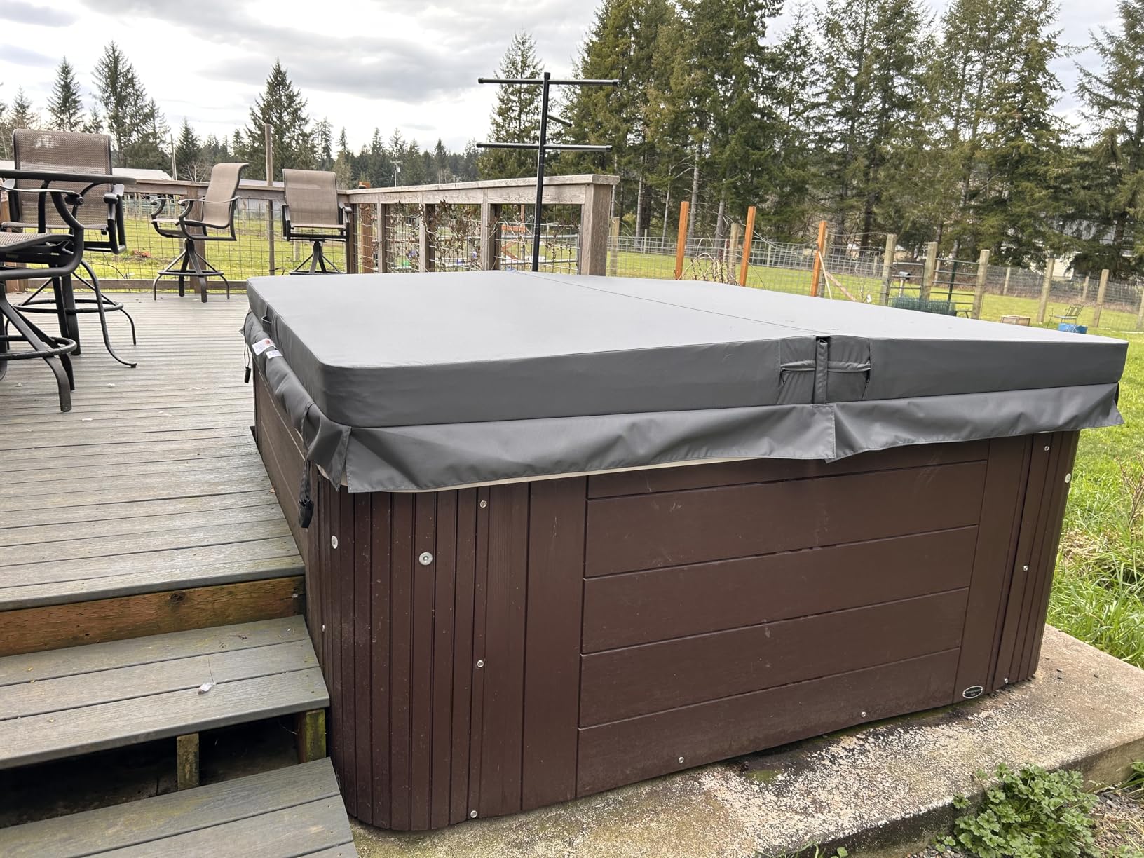 MySpaCover Custom-Made Hot Tub and Spa Cover Replacement | High-Density EPS Foam Insulation | HydroTex 600D or Marine Vinyl | Any Shape and Size up to 96 x 96 in. | 5-Year Warranty customer photo 1