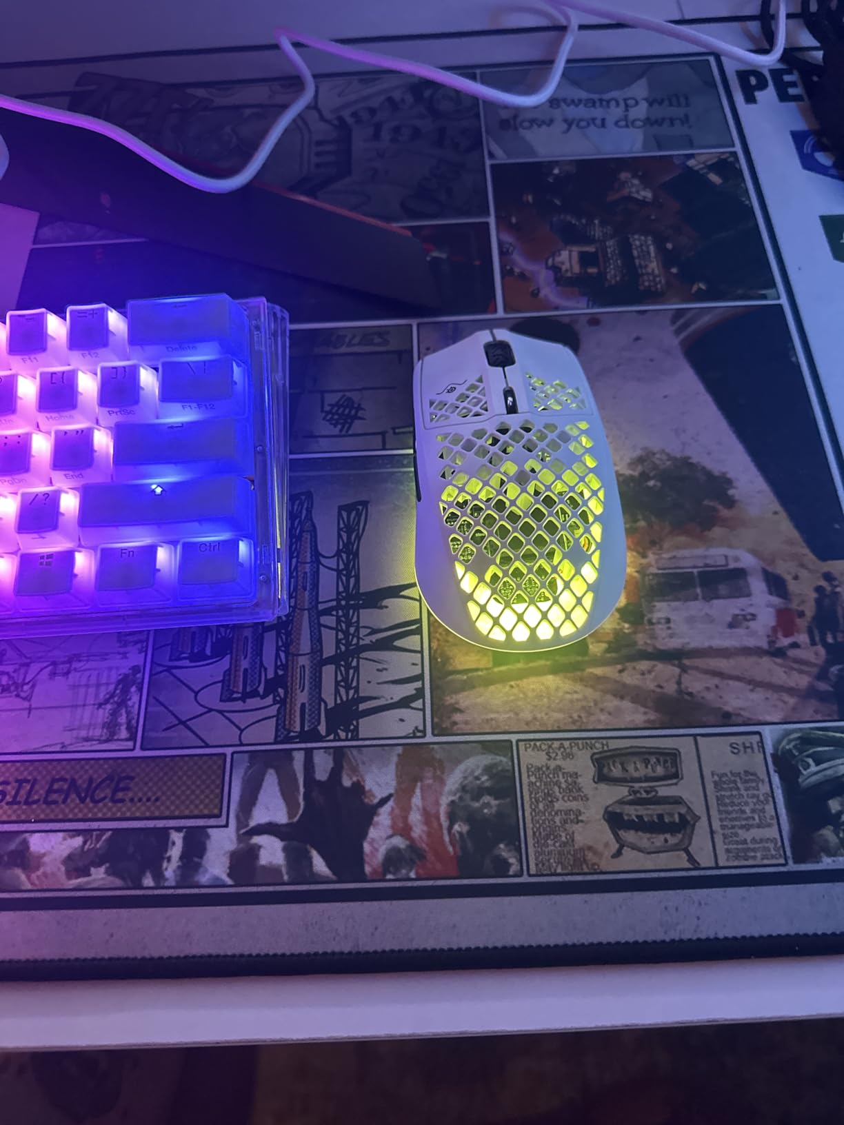 SteelSeries Aerox 3 Wireless - Holey RGB Gaming Mouse - Ultra-lightweight Water Resistant Design - 18K DPI TrueMove Air Optical Sensor - Snow customer photo 2