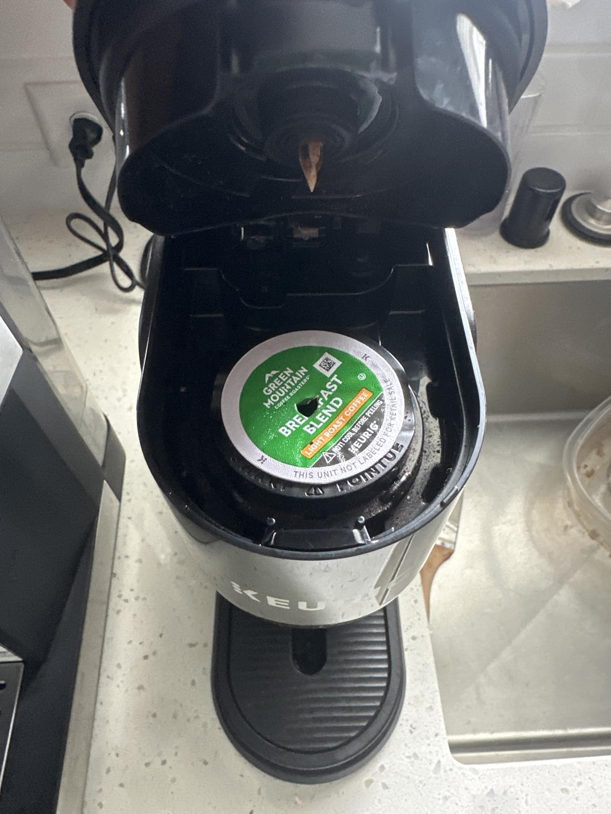 Keurig K-Express Single Serve K-Cup Pod Coffee Maker, 3 Brew Sizes, Strong Button Feature, 42oz Removable Reservoir, Black customer photo 1