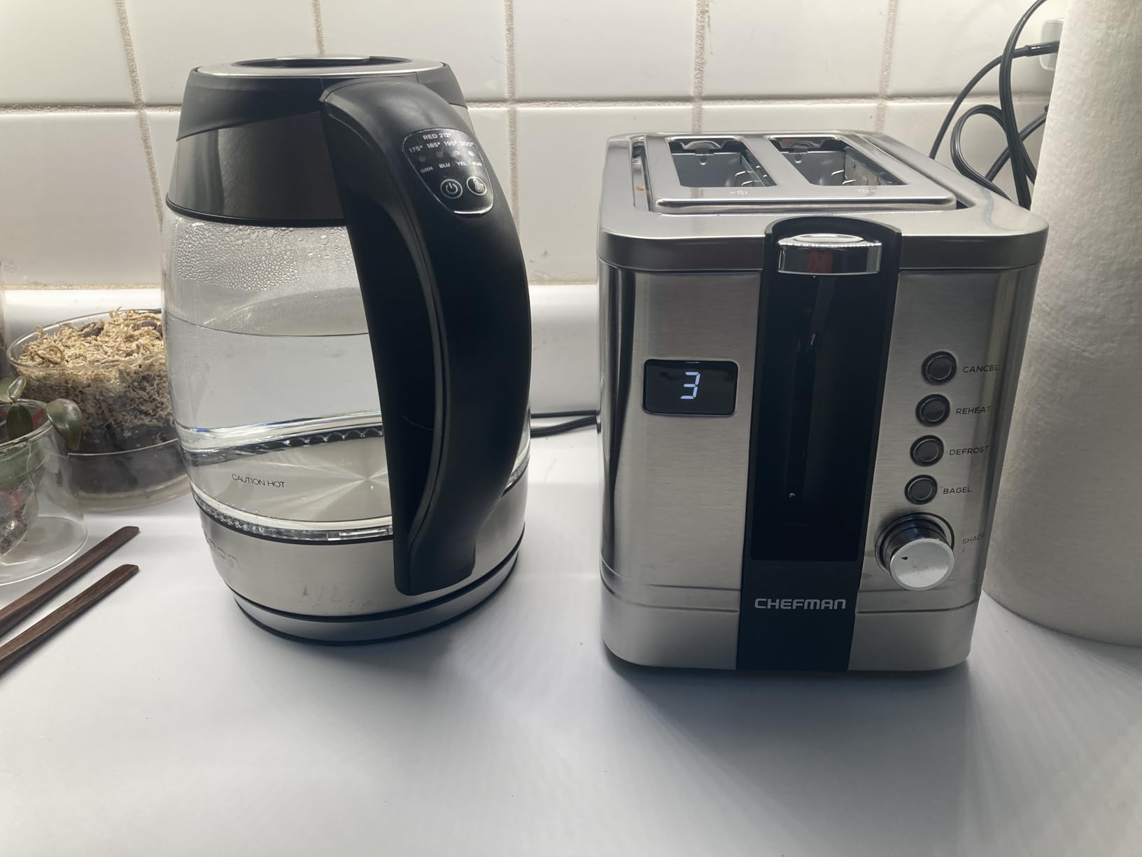 Chefman 2-Slice Digital Toaster, Pop-Up, Stainless Steel, Extra-Wide Slots For Bagels, Defrost, Reheat, Cancel Functions, Removable Crumb Tray customer photo 1