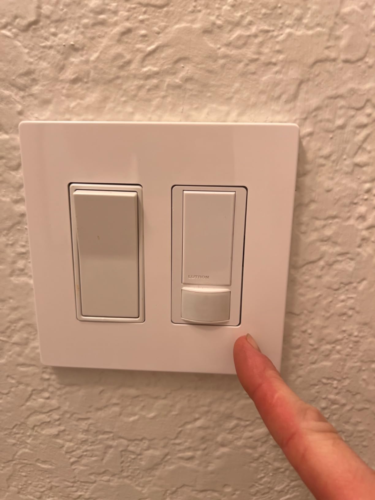 Kasa Smart WiFi Motion Sensor Switch, Single Pole, Needs Neutral Wire, 2.4GHz Wi-Fi Light Switch, Compatible with Alexa & Google Home, UL Certified, No Hub Required(KS200M),White,1-Pack customer photo 2