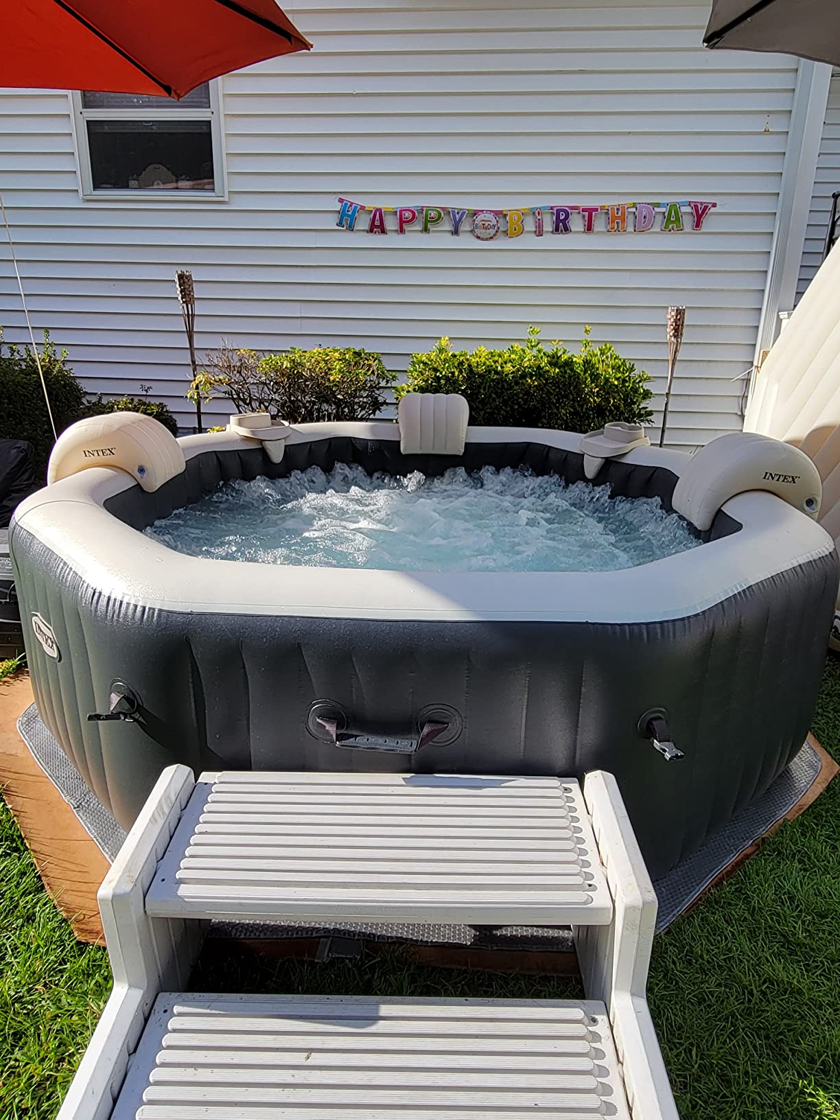 INTEX 28433EP PureSpa Bubble Deluxe Spa Set: Includes Energy Efficient Spa Cover, 120 Bubble Jets, Octagonal Design, 4 Person Capacity, 71