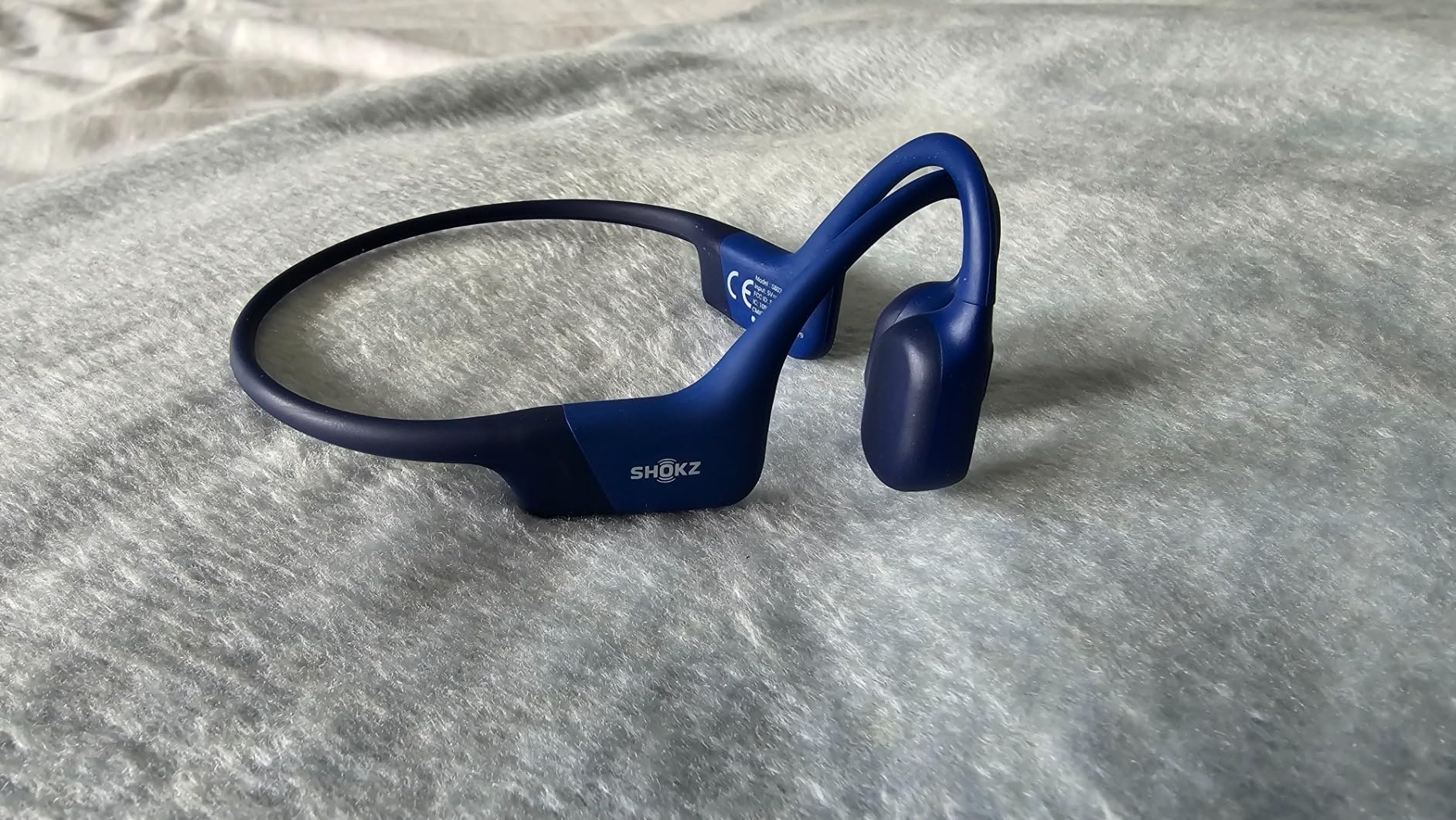 SHOKZ OpenRun Mini - Bone Conduction Headphones, Open-Ear Bluetooth Wireless Sport Headphones for Running & Workout, Sweat Resistant, Long 8H Playtime, Mic customer photo 1