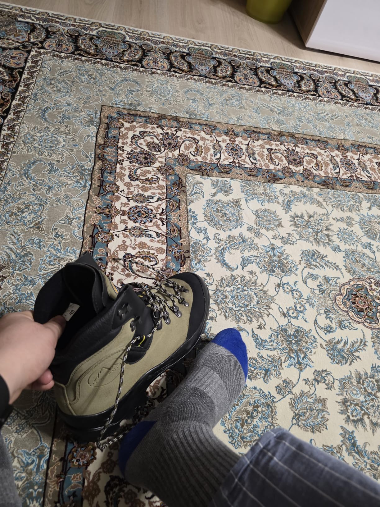 Lowa Men's Makalu Leather Boots for Hiking, Backpacking, Mountaineering & Outdoor Work customer photo 1