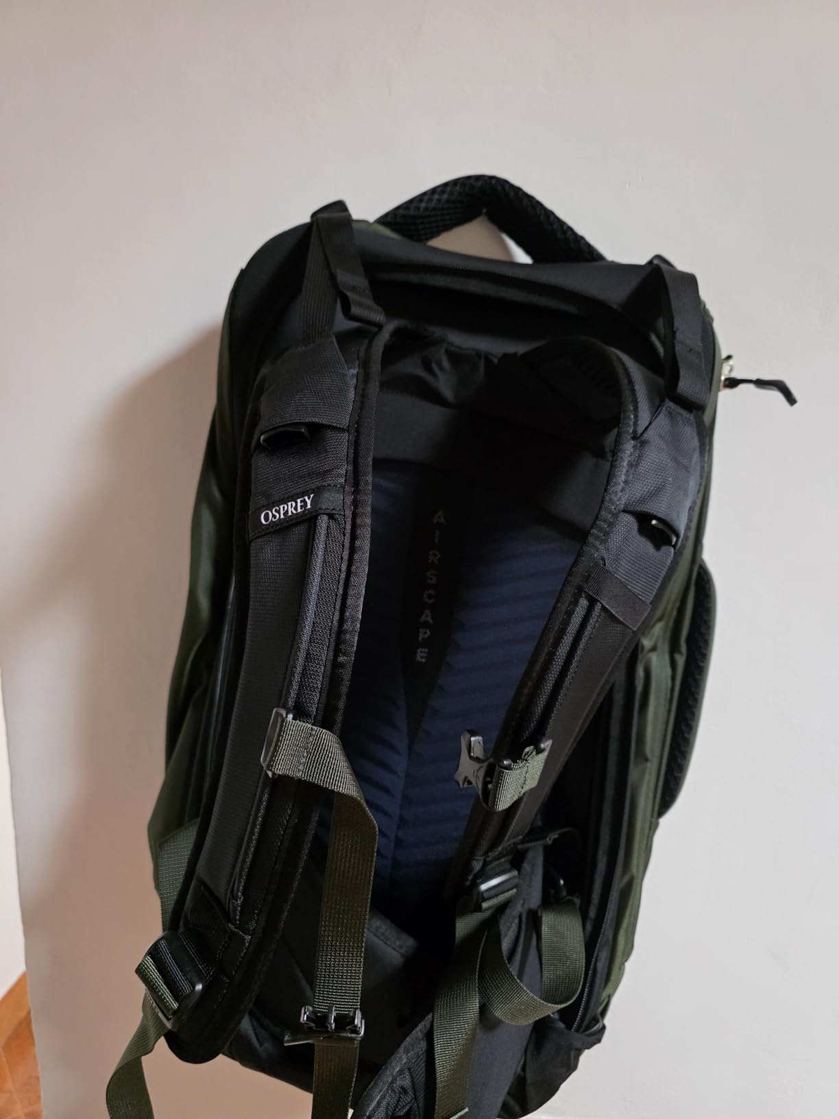 Osprey Farpoint 40L Men's Travel Backpack customer photo 2