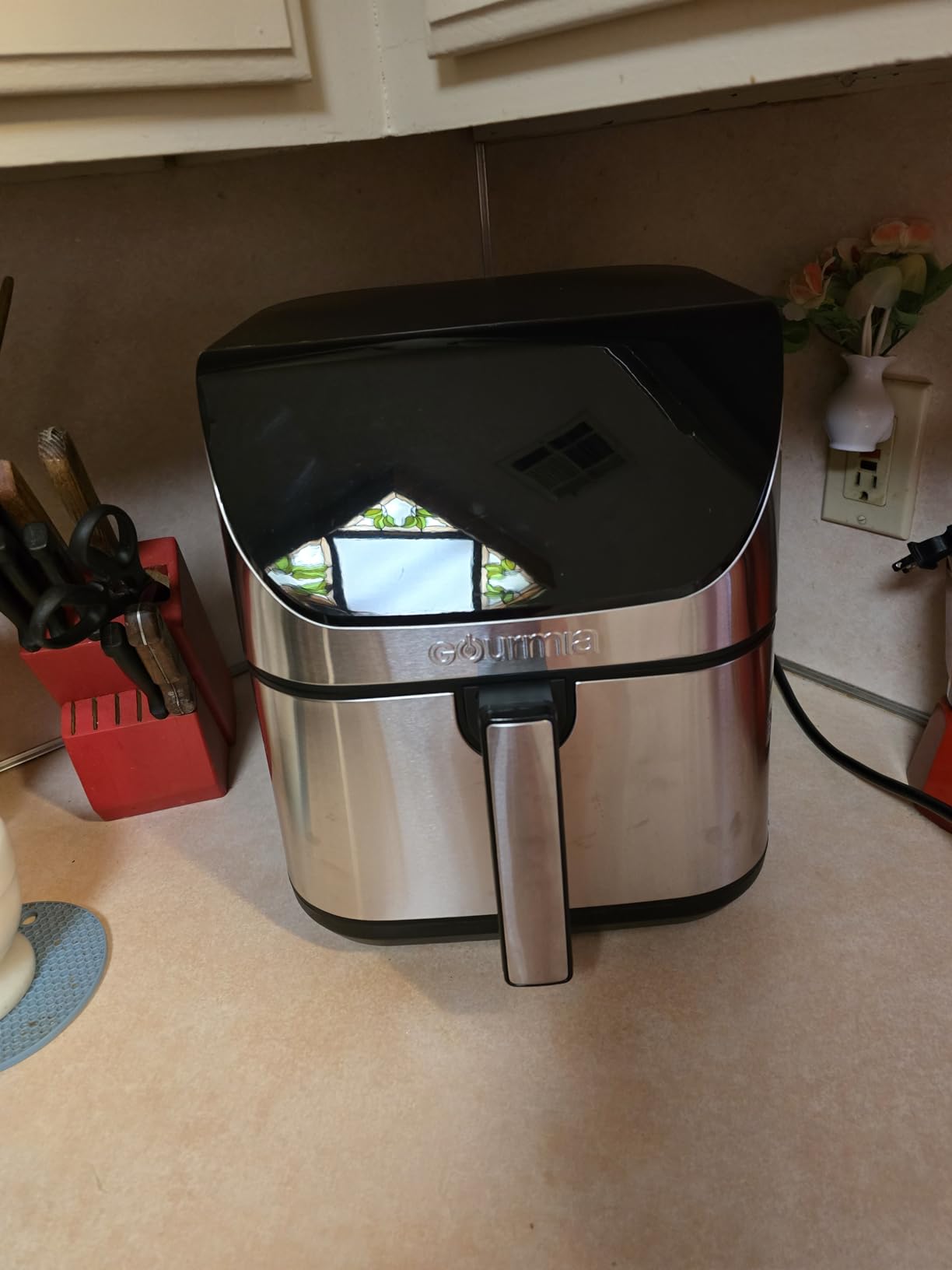 Gourmia Air Fryer - 8 Qt Extra Large Capacity, FryForce360°, Digital Display with 12 Presets, Roast, Bake, Broil, Dehydrate, Dishwasher Safe Accessories, Stainless Steel customer photo 2