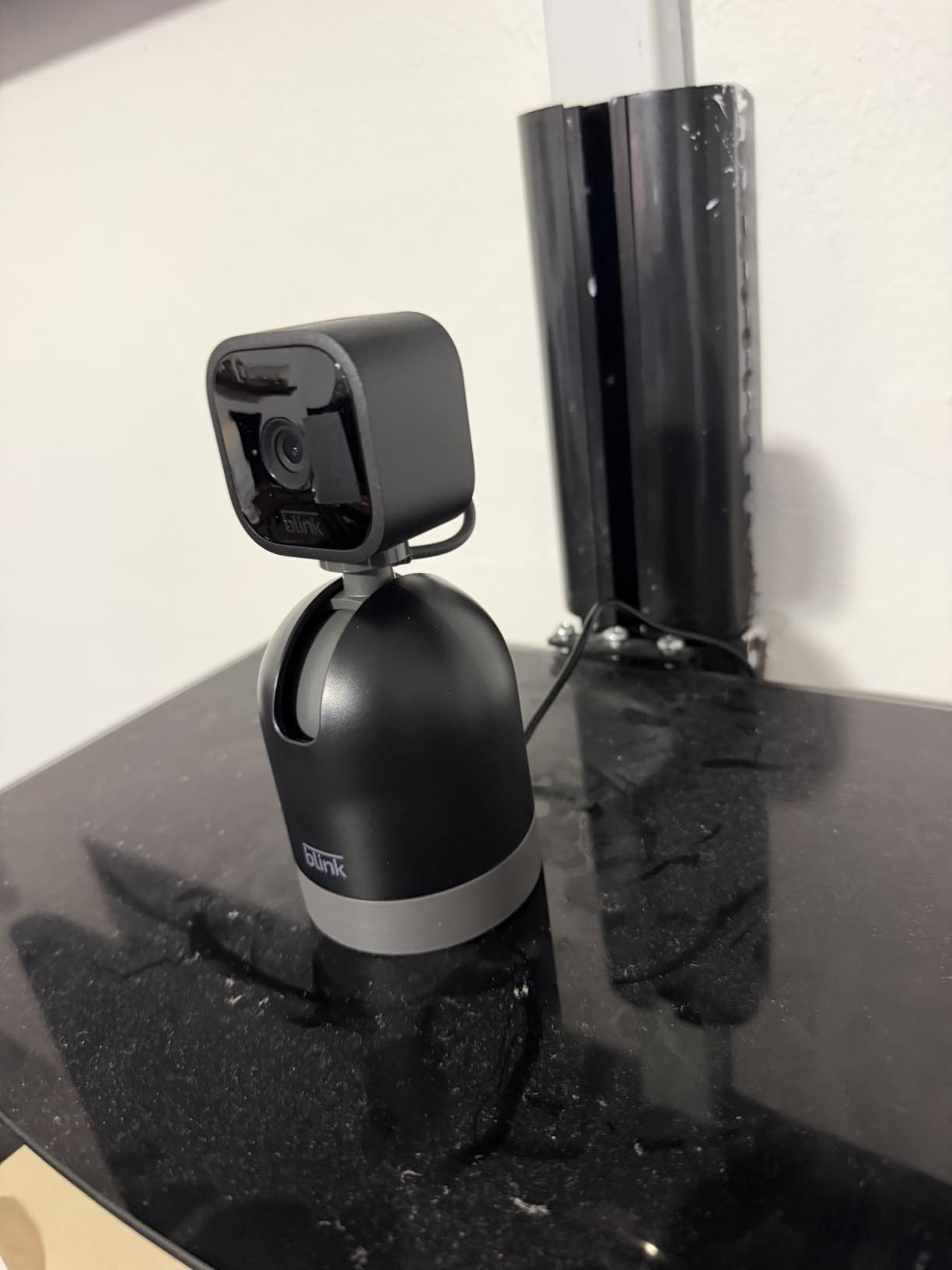 Blink Mini Pan-Tilt Camera (newest model) - Rotating indoor plug-in smart security camera, two-way audio, HD video, motion detection (White) customer photo 2