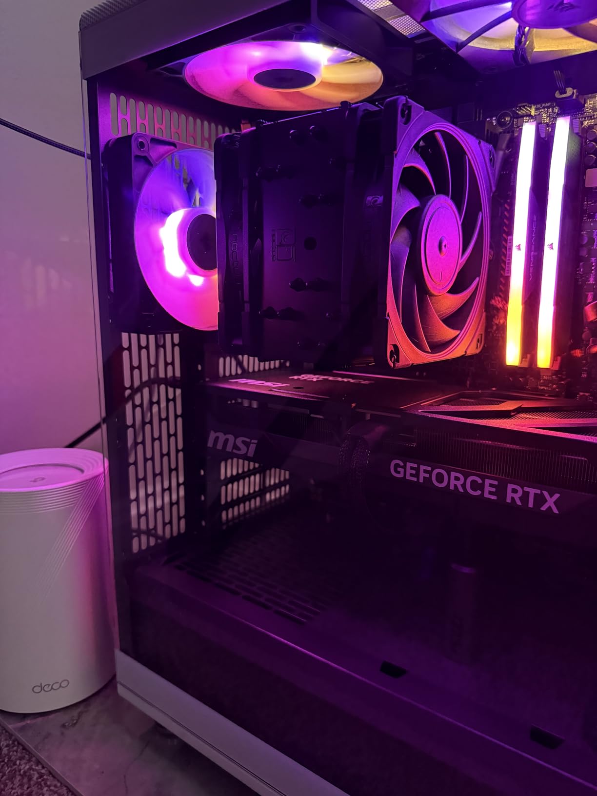Fractal Design North Charcoal Black Tempered Glass Dark - Genuine Walnut Wood Front - Glass Side Panel - Two 140mm Aspect PWM Fans Included - Type C USB - ATX Airflow Mid Tower PC Gaming Case customer photo 2