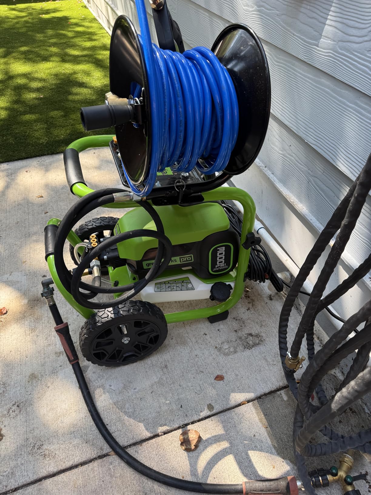 Greenworks 3000 PSI (2.0 GPM Max) Brushless Electric Pressure Washer, Steel Wand, On-Board Soap Tank (15°, 25°, 40°, Soap, and Turbo Nozzle) customer photo 2