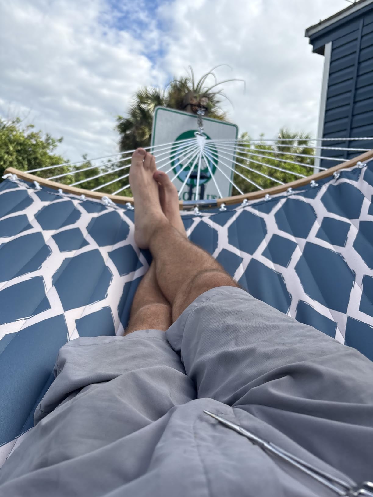 Lazy Daze Hammocks 12FT Quilted Fabric Hammock with Soft Pillow, Double 2 Person Tree Hammock with Spreader Bar for Outdoor Outside Patio Garden Yard Pool Beach, 450lbs Capacity customer photo 2